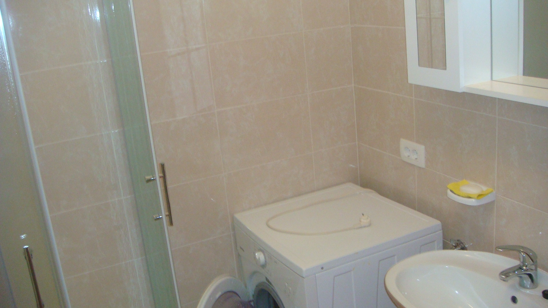 Apartment Marin - comfortable apartment near sea: A1 Vinisce, Riviera Trogir
