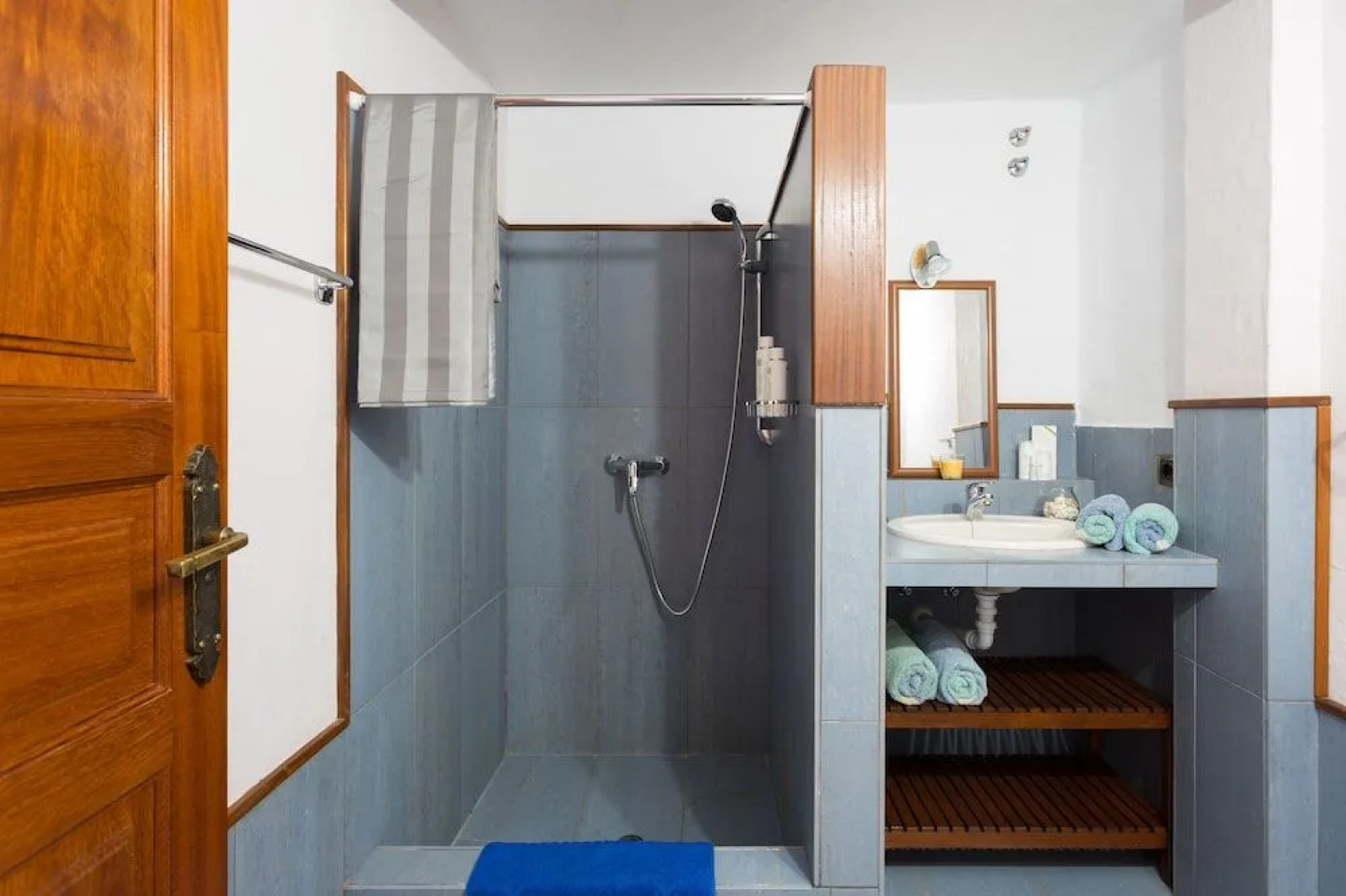 Casas Pilar, Aurora y Tarabilla en finca ecológica