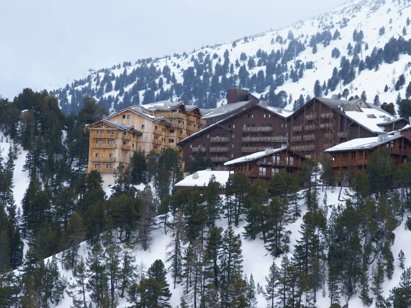 Rustic Apartment With a Fireplace and Wi-fi in Arc 2000