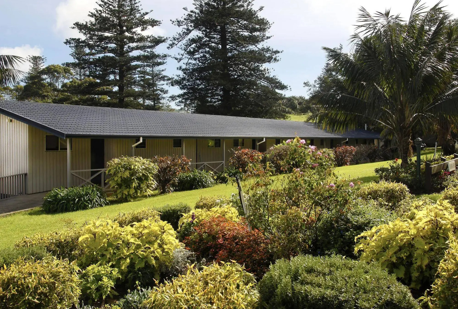 The Crest Apartments