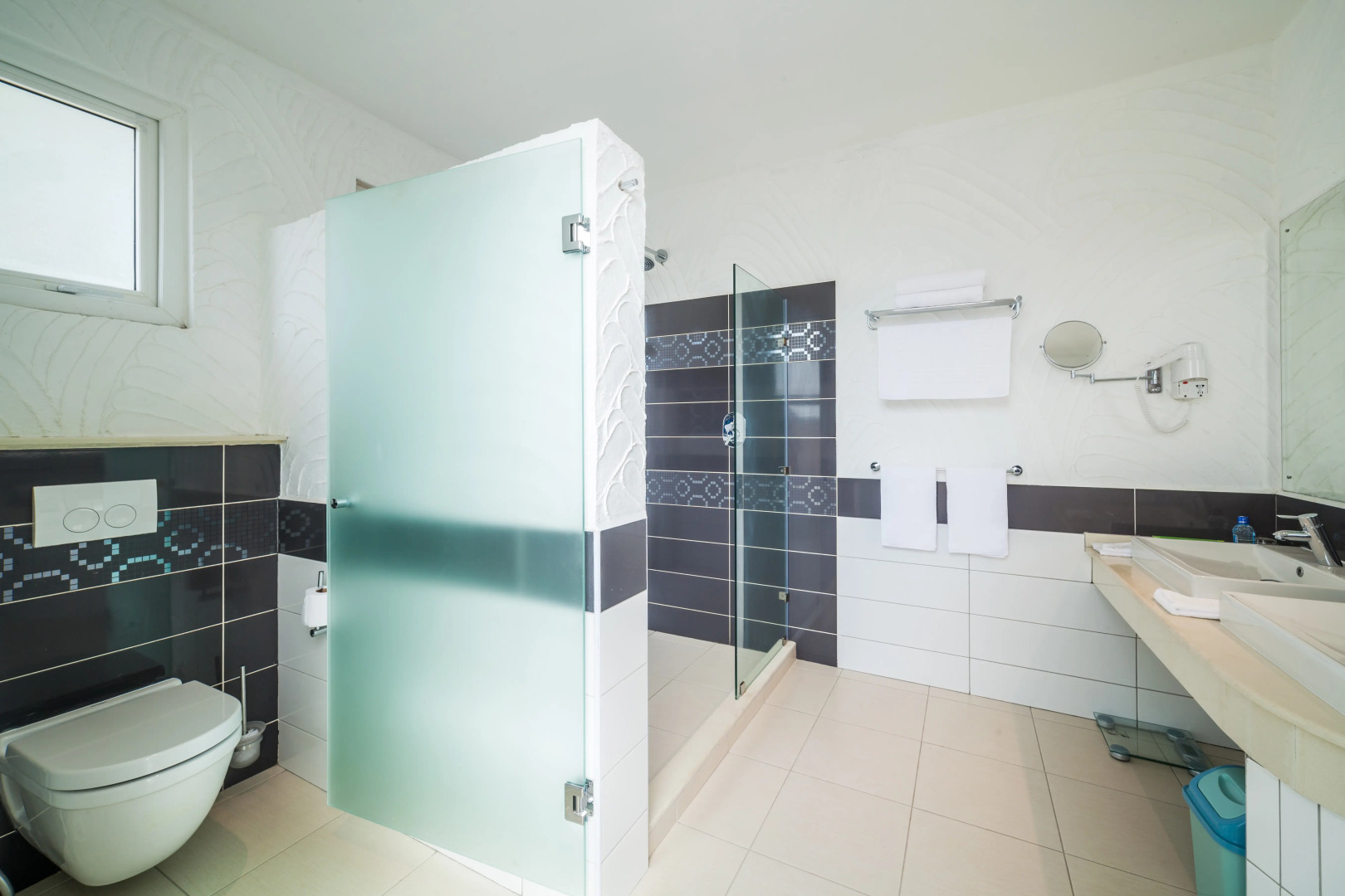 Leopard Beach Resort & Spa