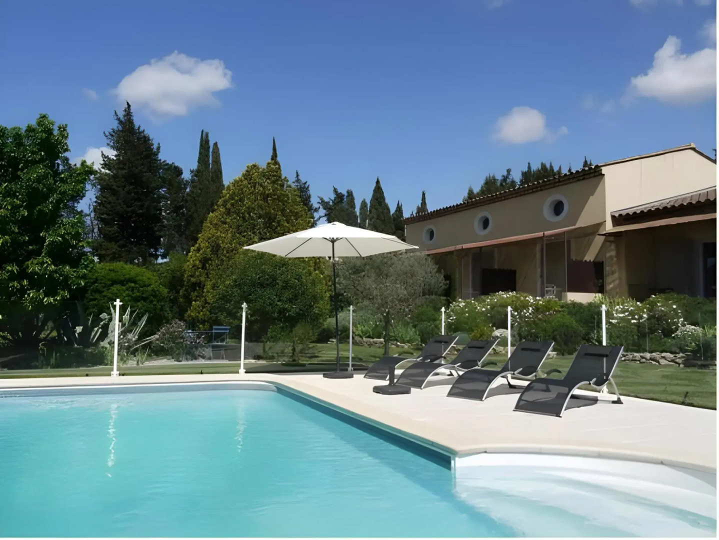 Le Mas Des Marguerites