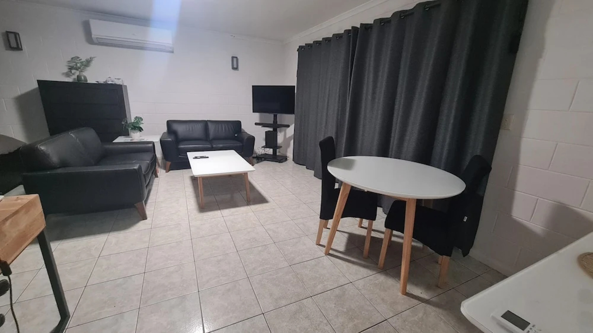 Emthree Seaside Apartments