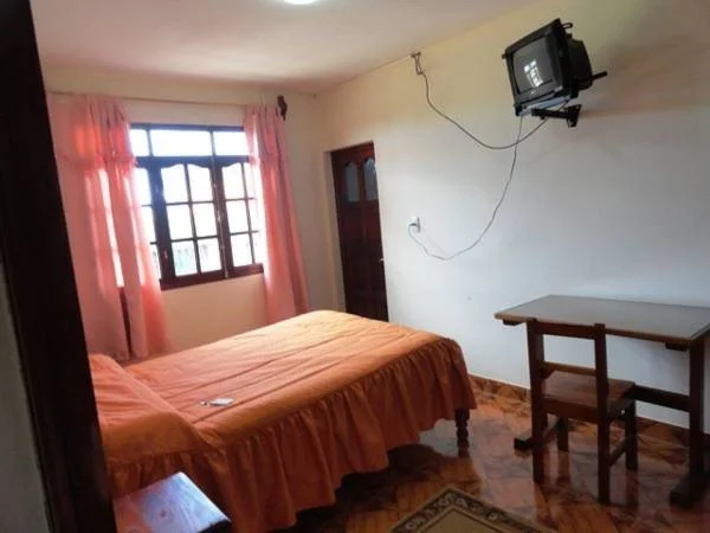 Hosteria Rio Toro Ara