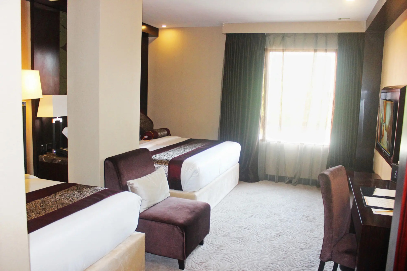 Royale Signature Hotel