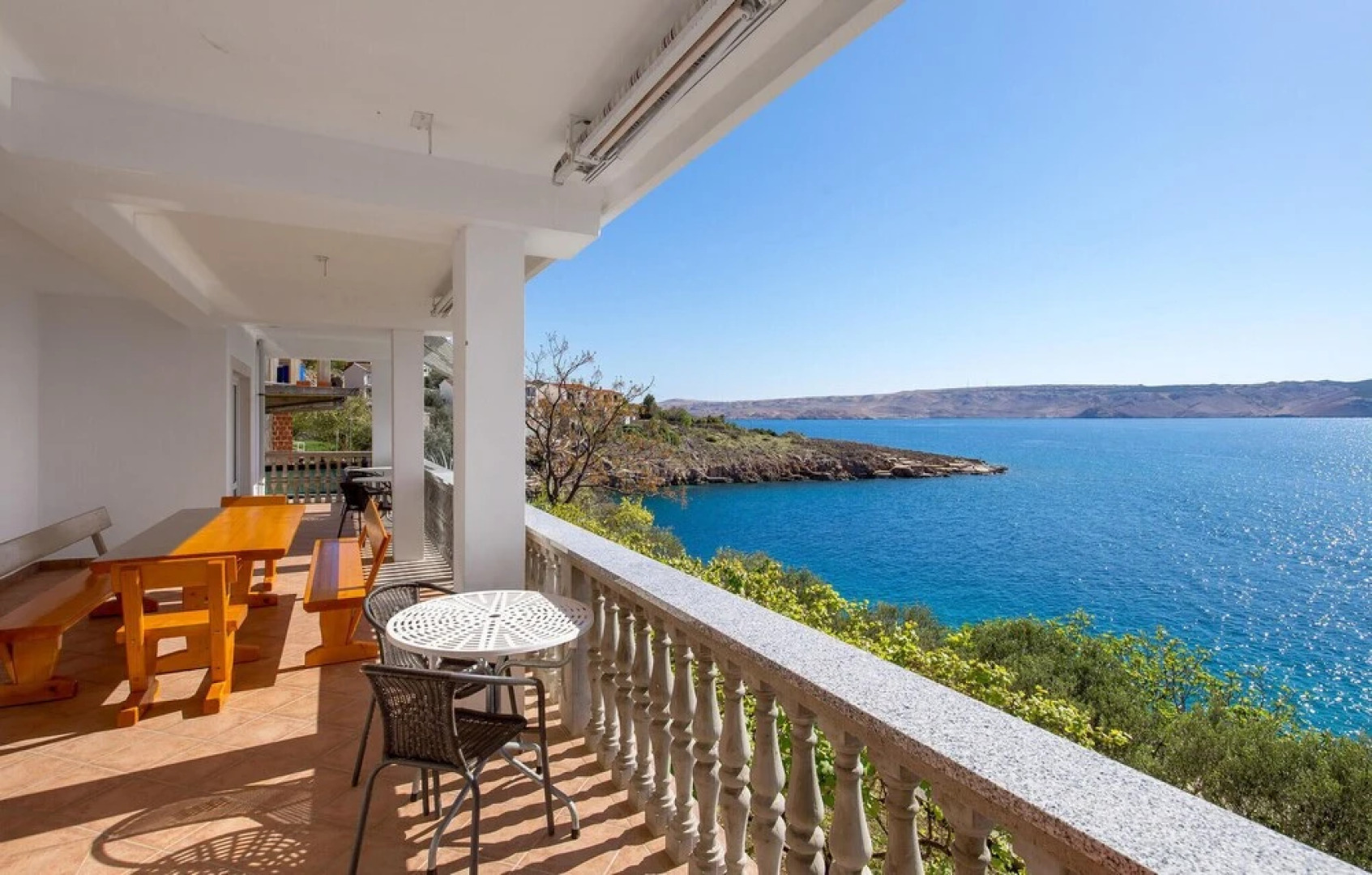 Beautiful Apartment in Prizna With Wifi and 3 Bedrooms