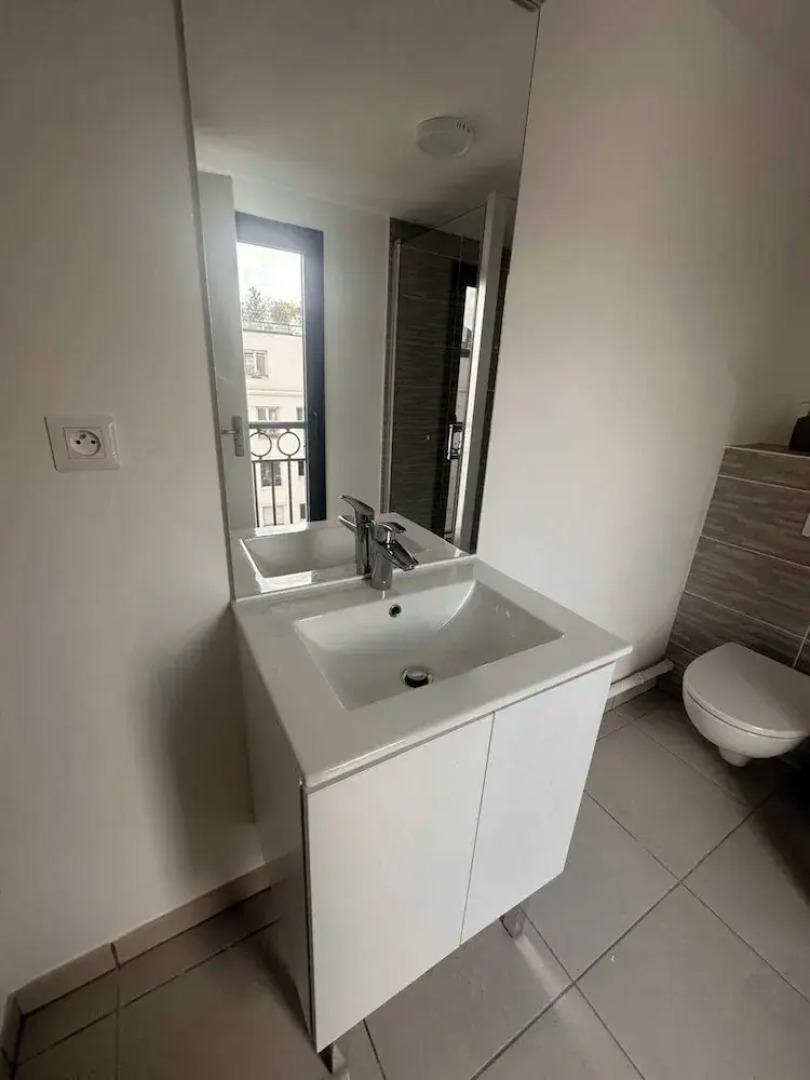 Elegant Appt - 3bdr/8p - Near Paris & La Defense