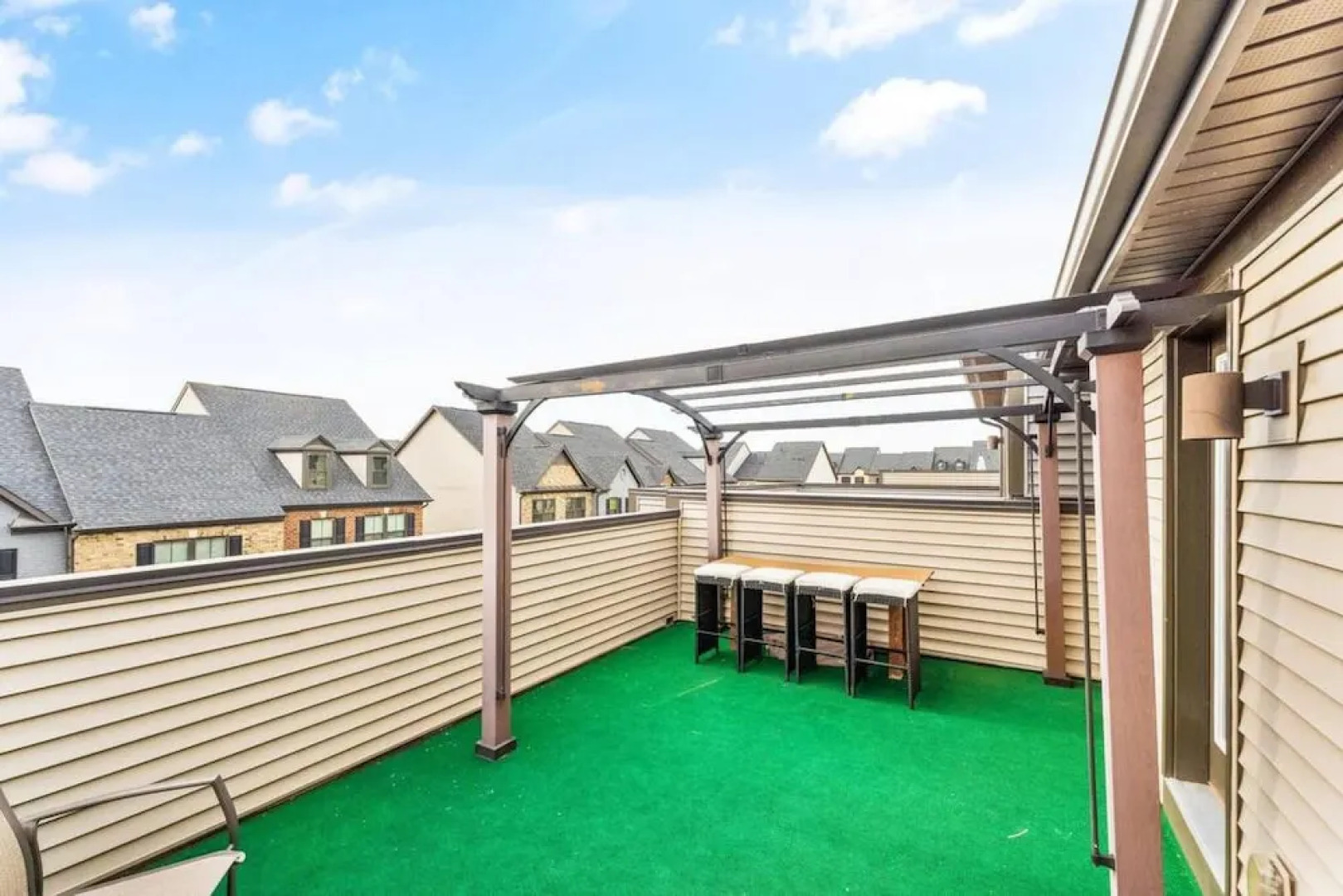 Ashburn 4-br Homestay Close to Dulles Metro