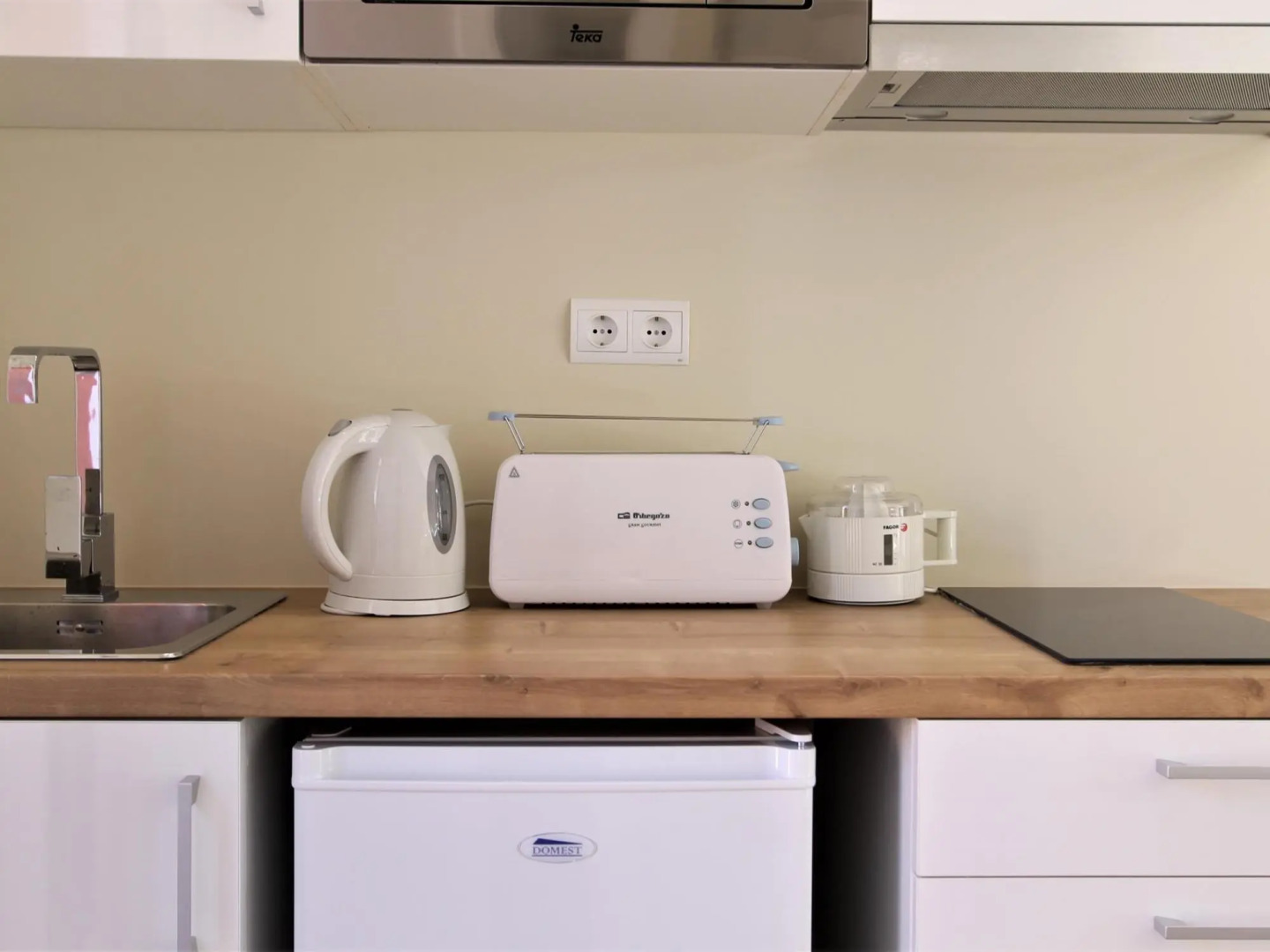 Beach Apartment III Petit Bijou