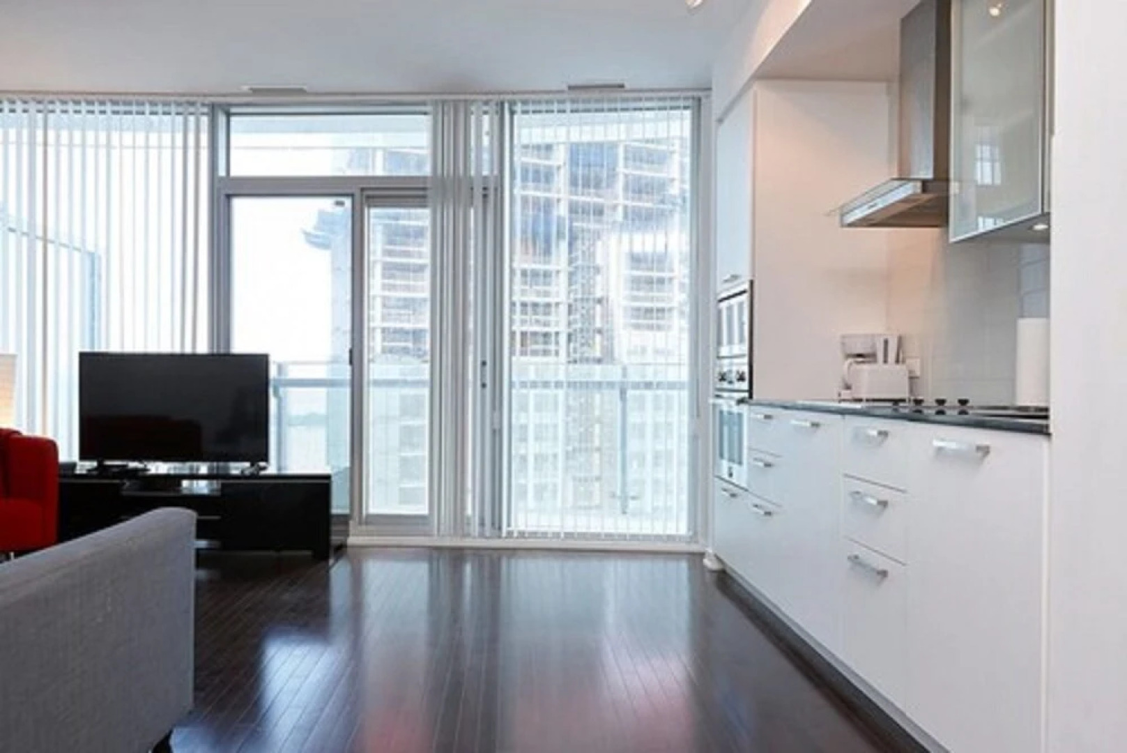 The Ice Condos North Tower by Lavish Suites