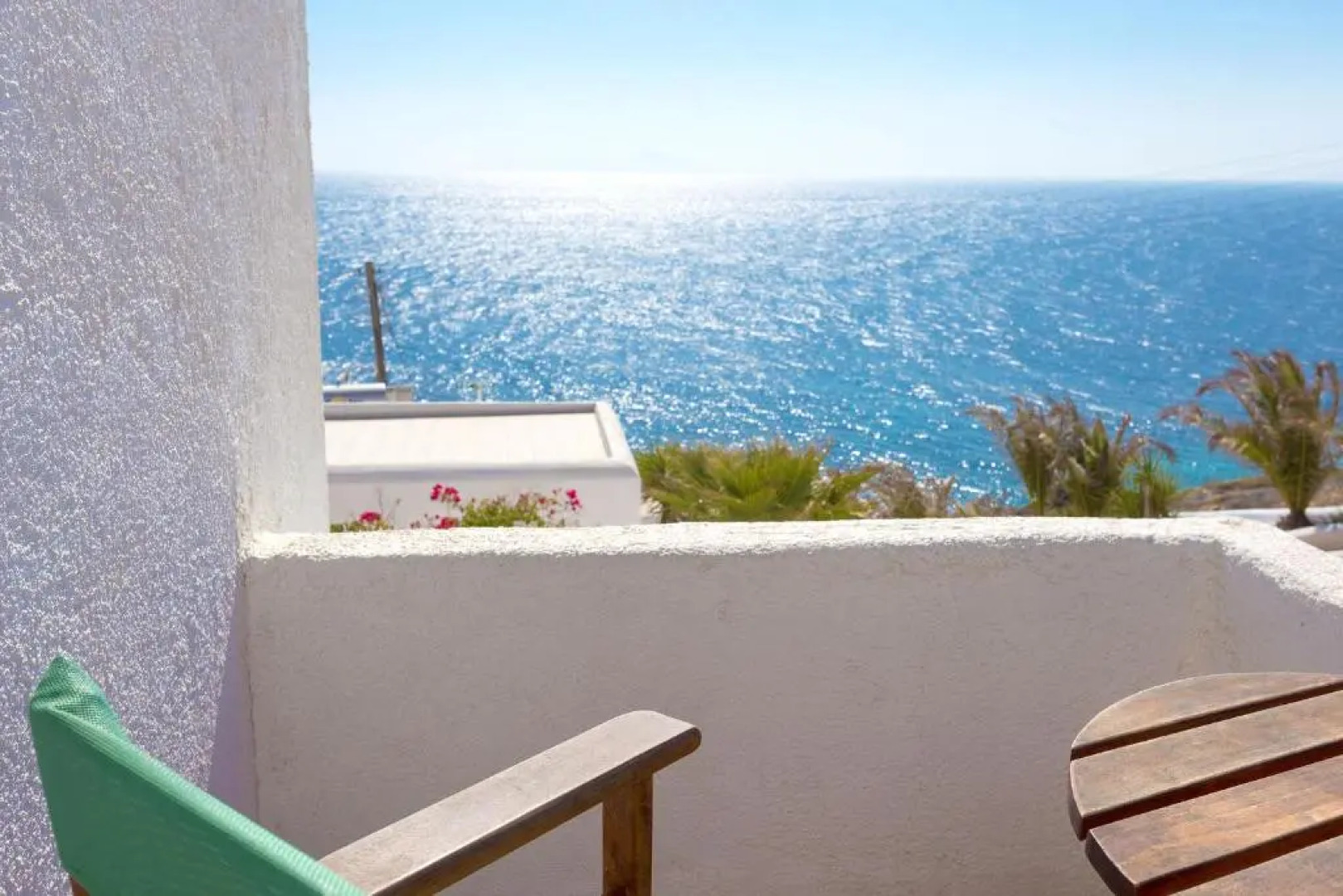 Pahivouni Studios & Suites