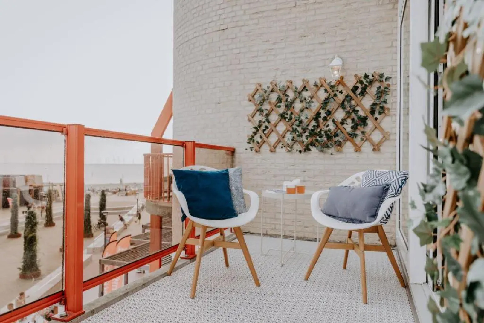 Stijlvol appartement op strand Makkum