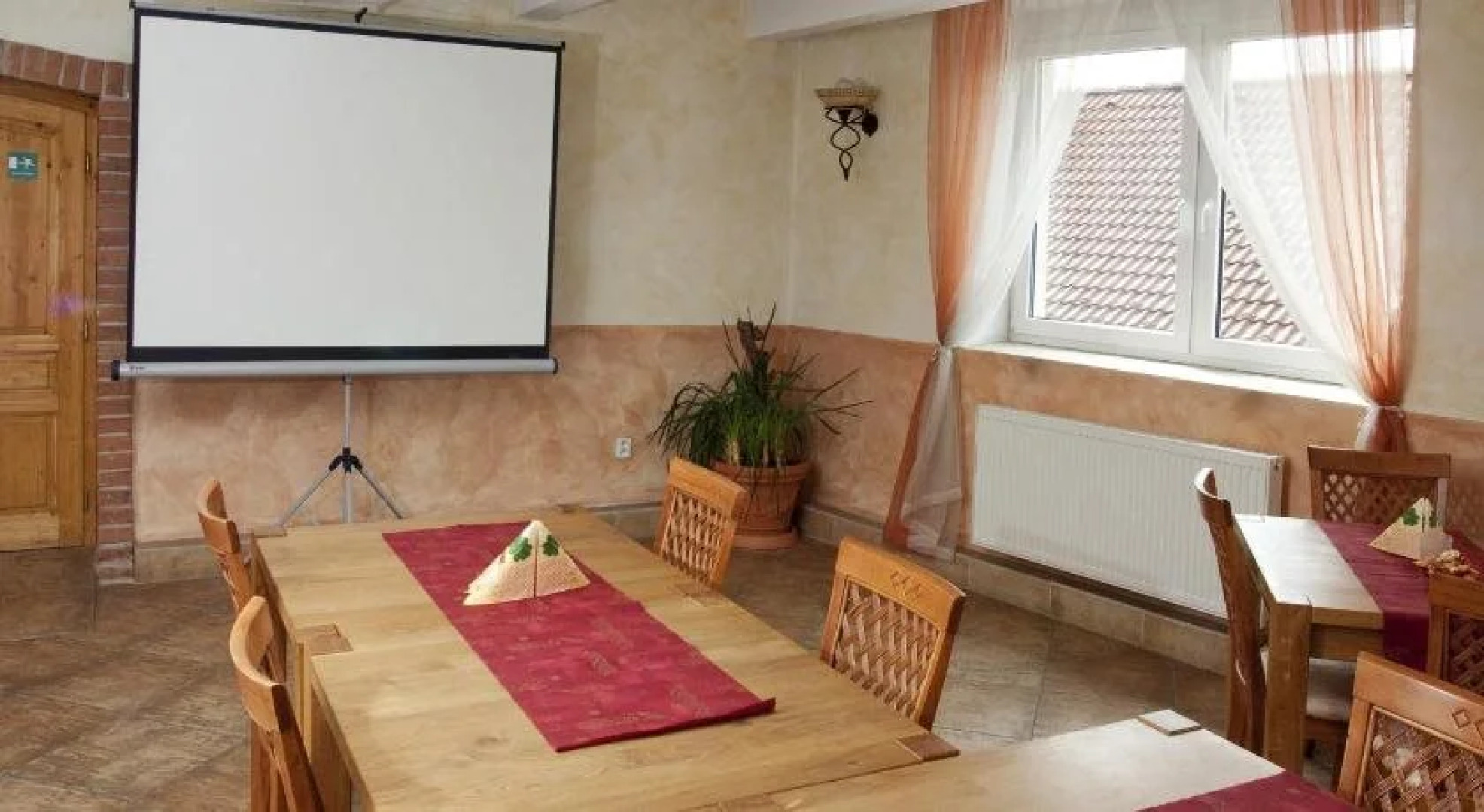 Bila Ruze White Rose