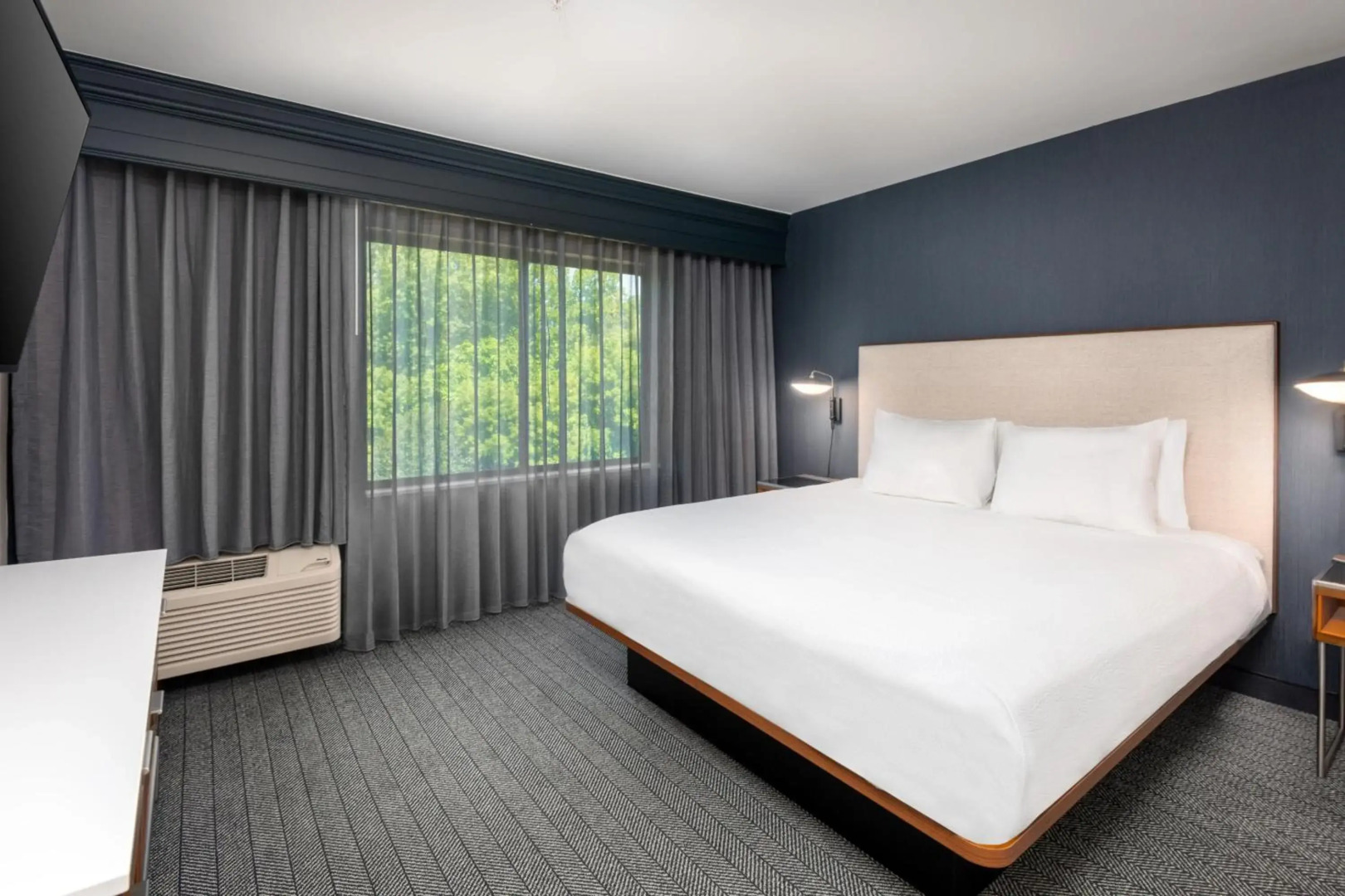 Courtyard By Marriott Danbury