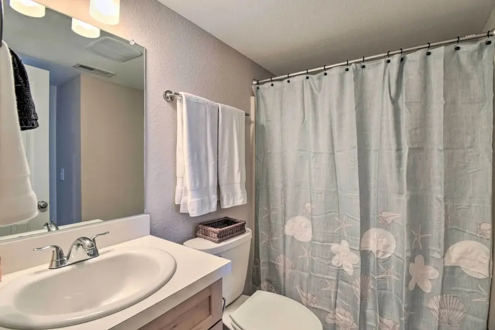Beachfront Nags Head Condo w/ Private Balcony!