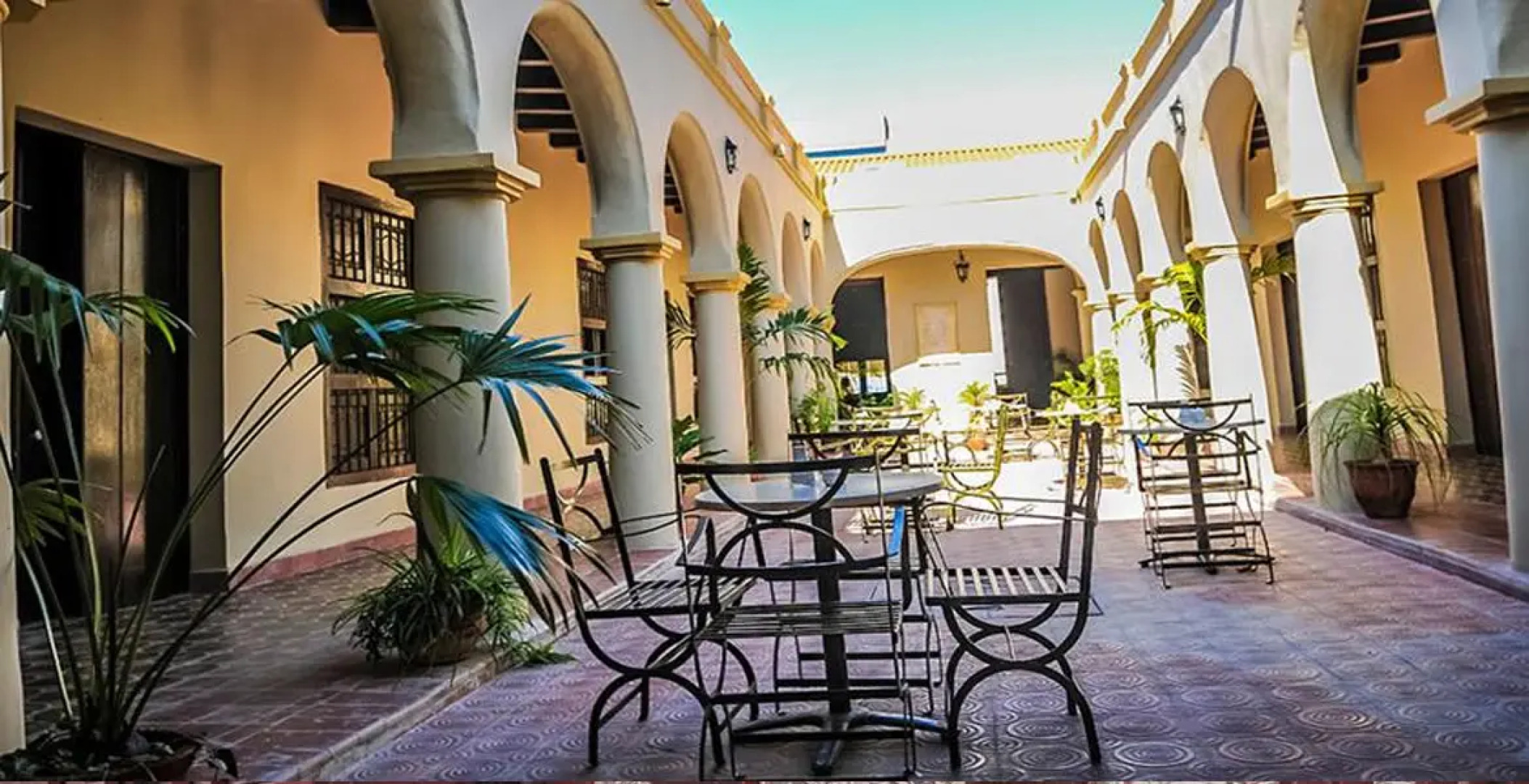 Hotel E La Avellaneda