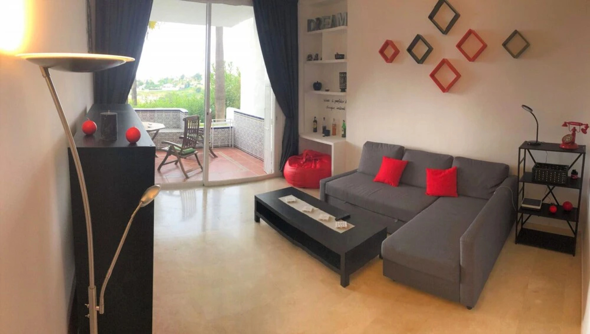 2274-Bonito bajo con piscina