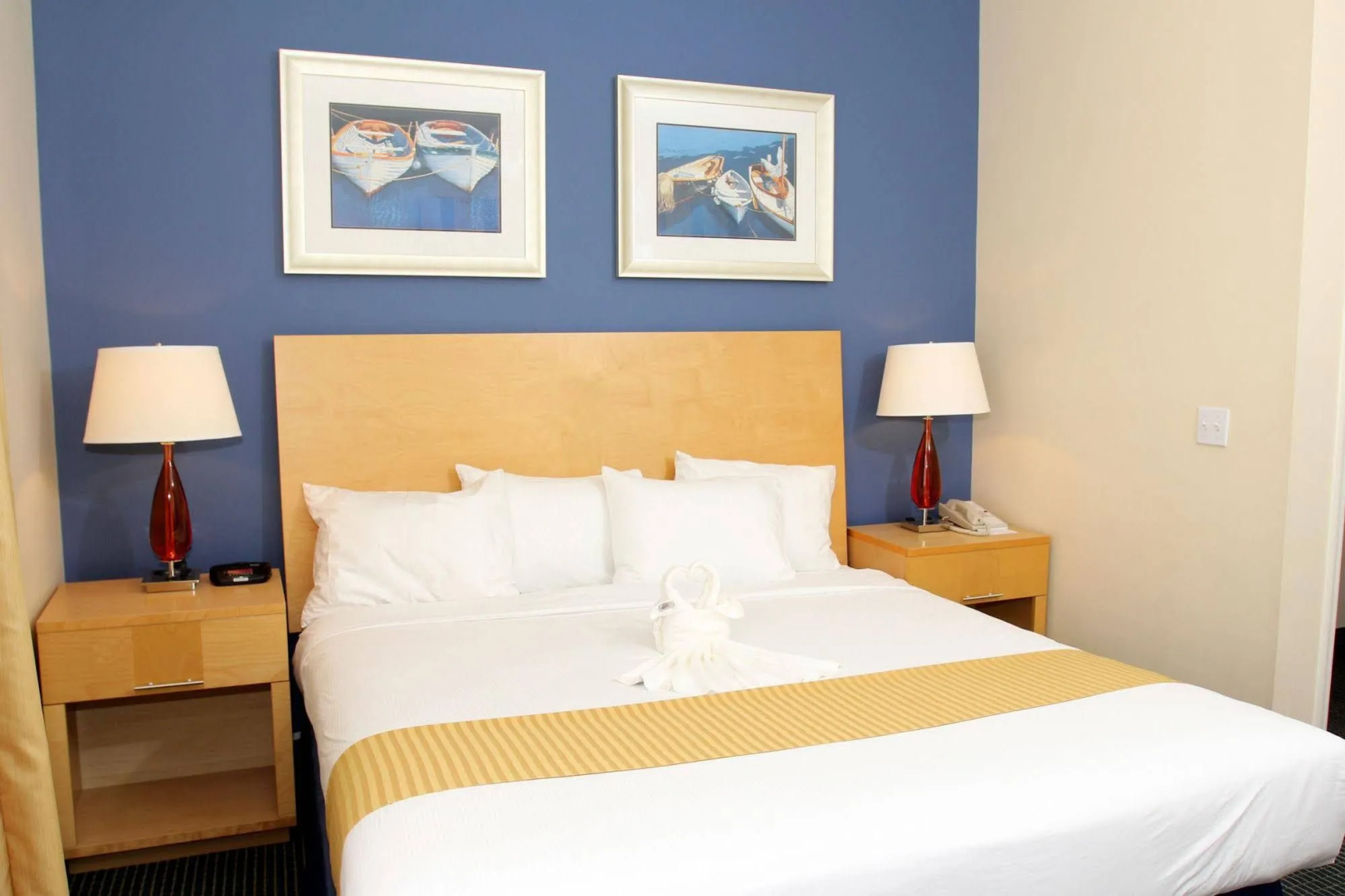 Chart House Suites on Clearwater Bay