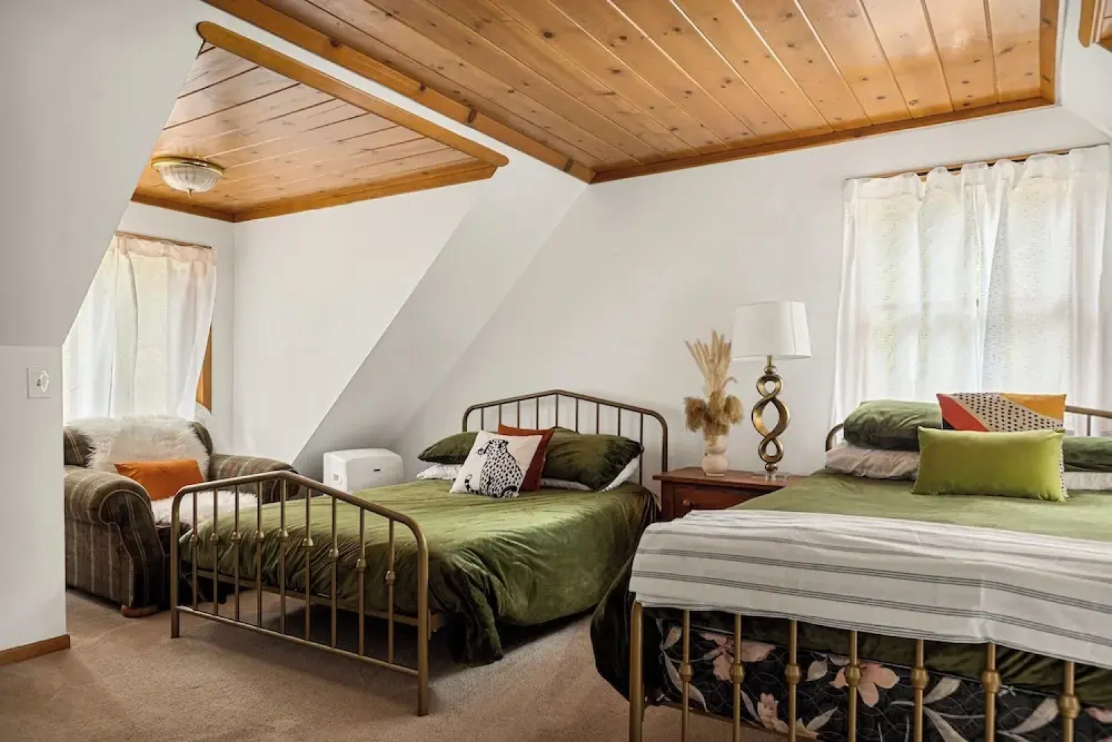 Pineland Getaway Serene Escape