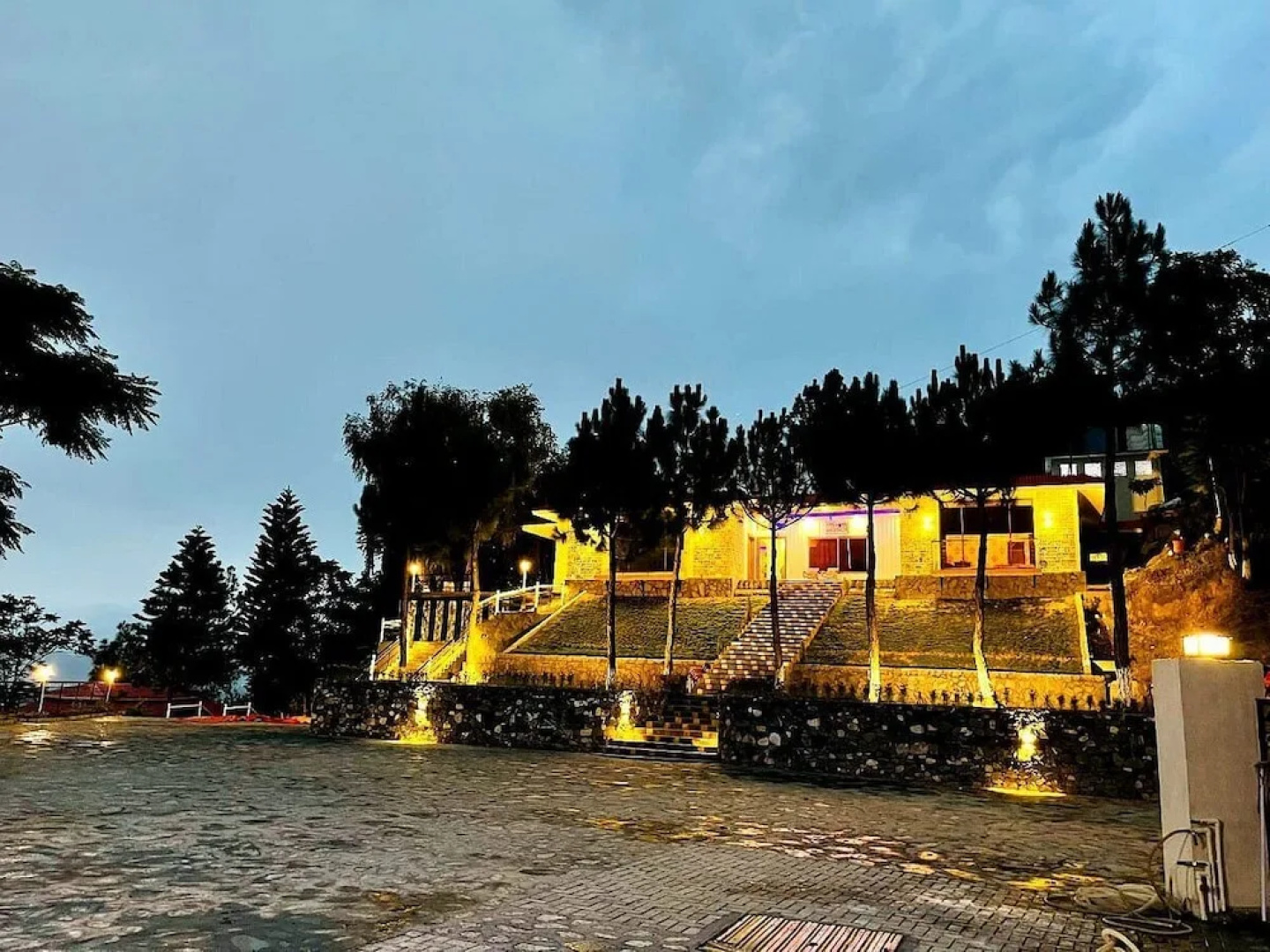 Husnain Resort
