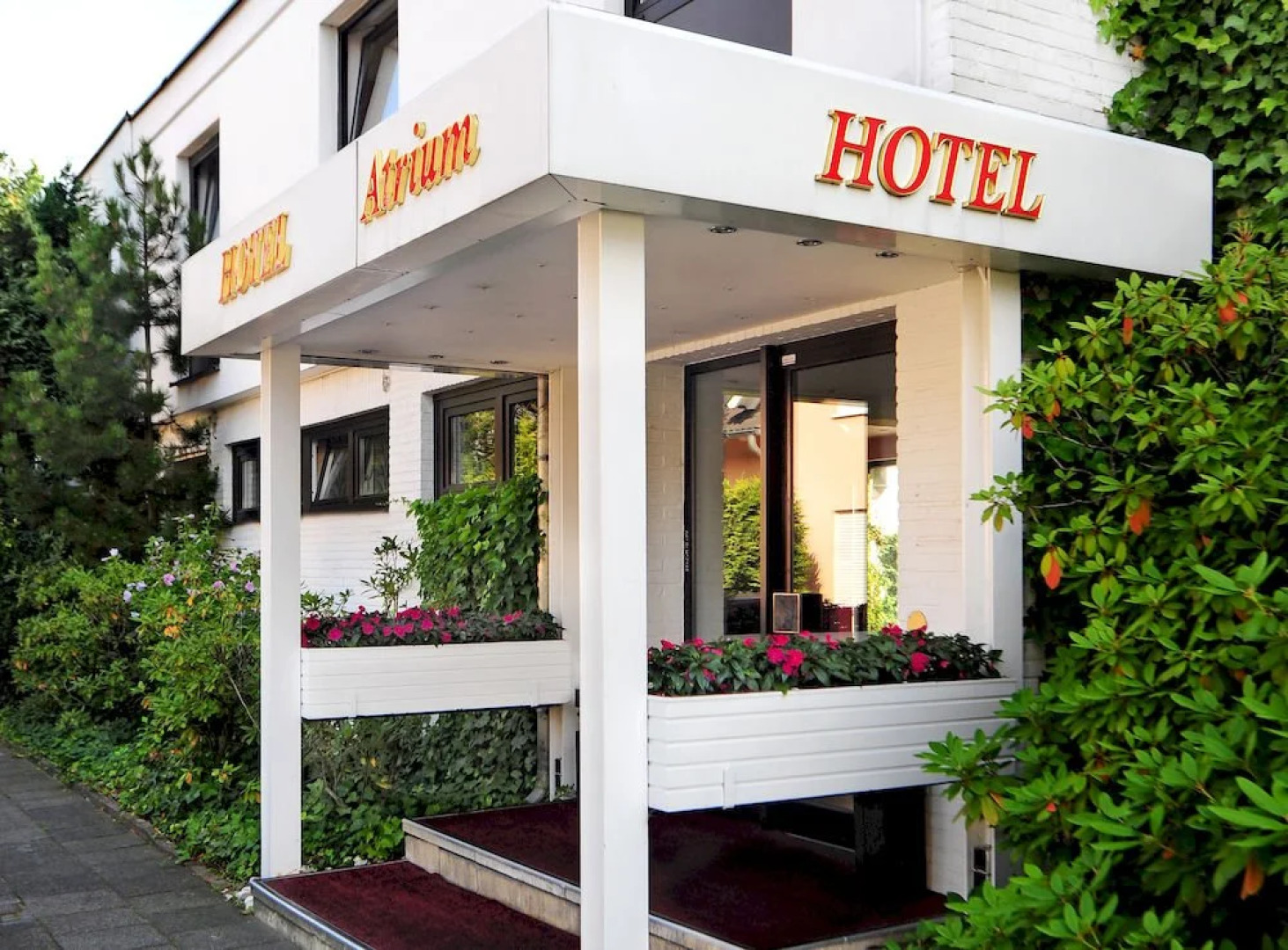 CityClass Hotel Atrium Budget