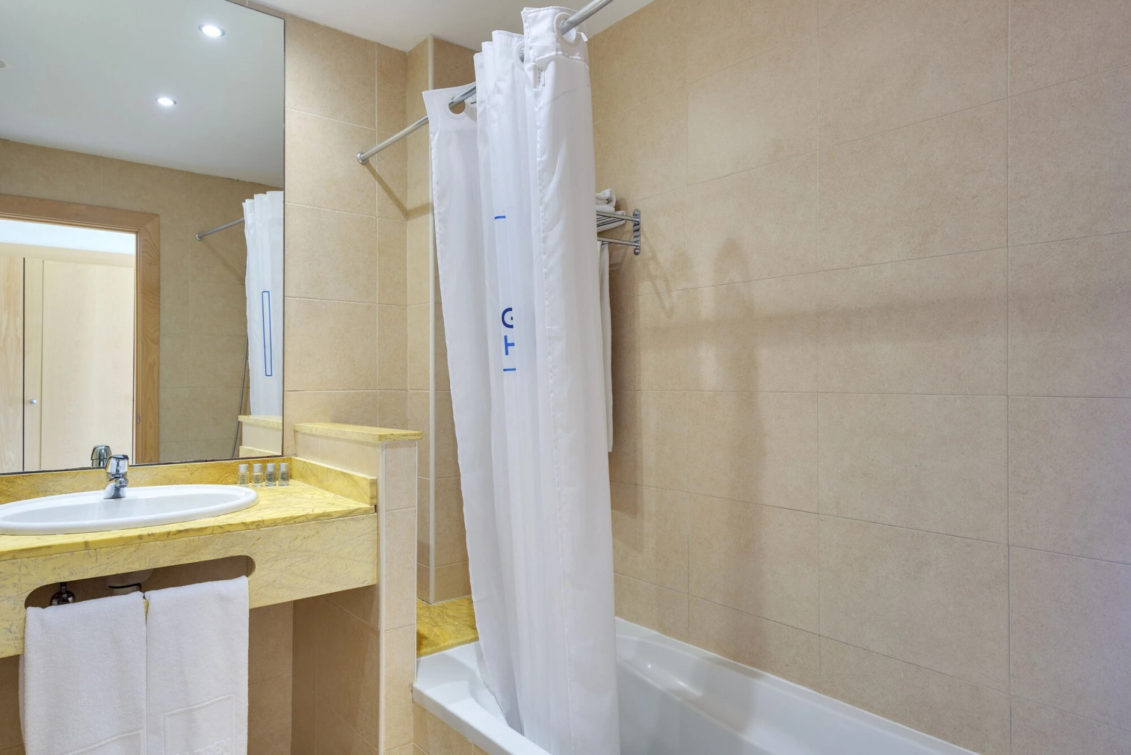 Отель Cabogata Beach