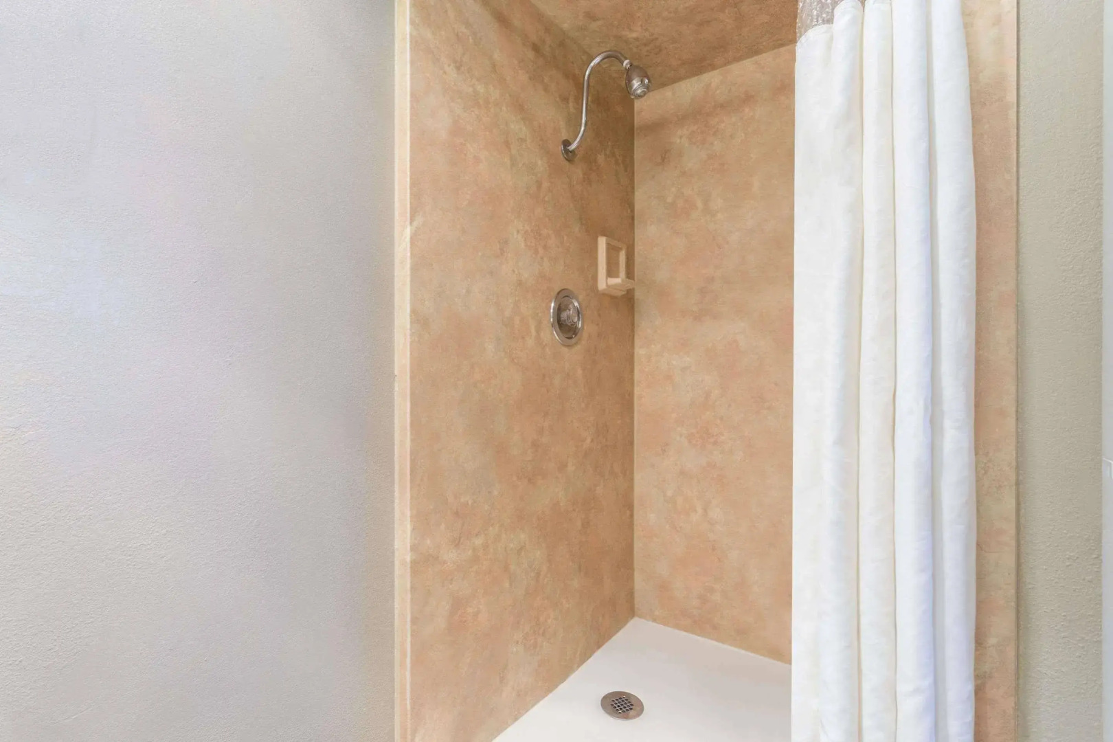 Travelodge by Wyndham Seattle University