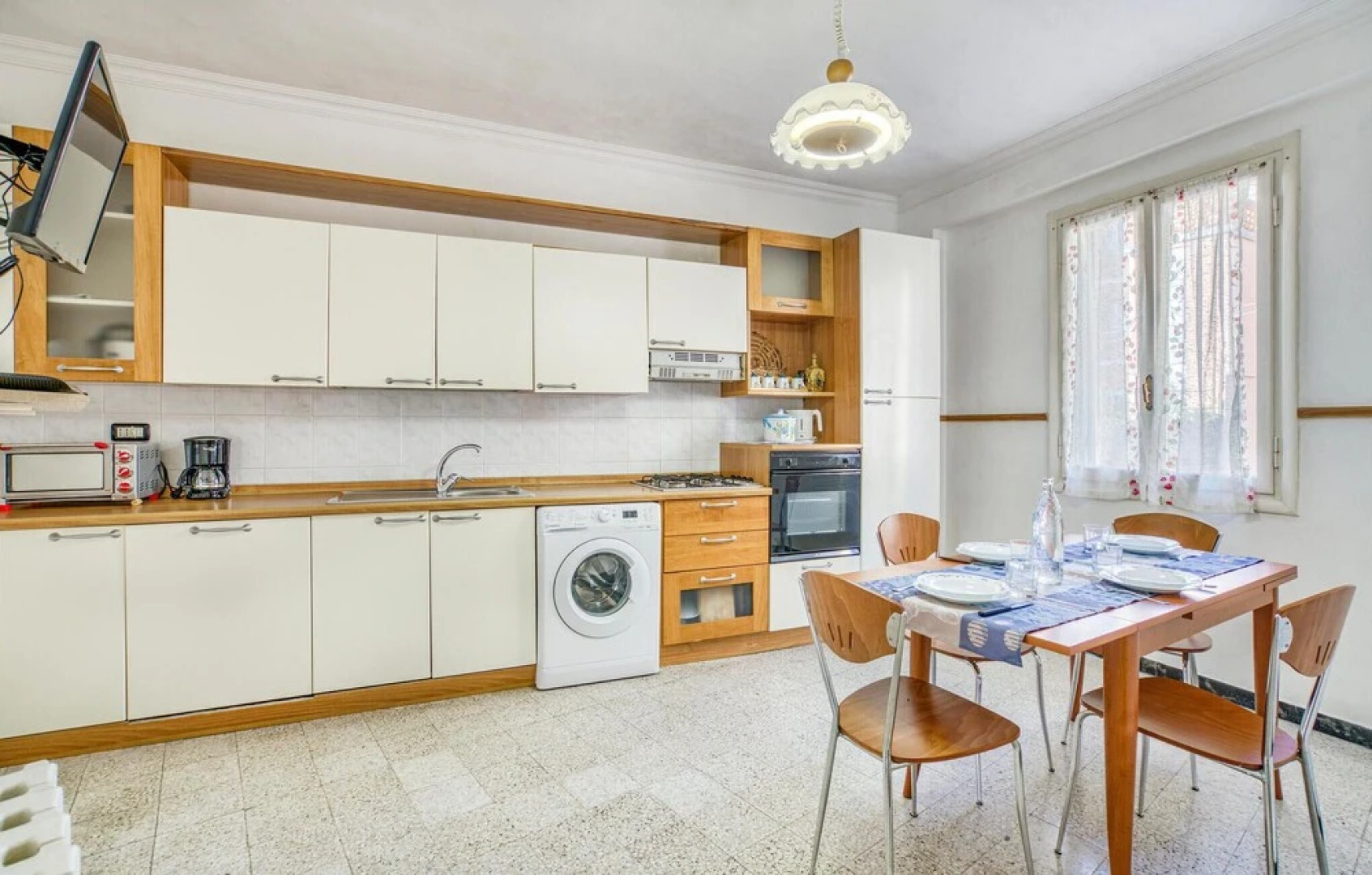 Stunning Apartment in Camporosso With 2 Bedrooms and Wifi