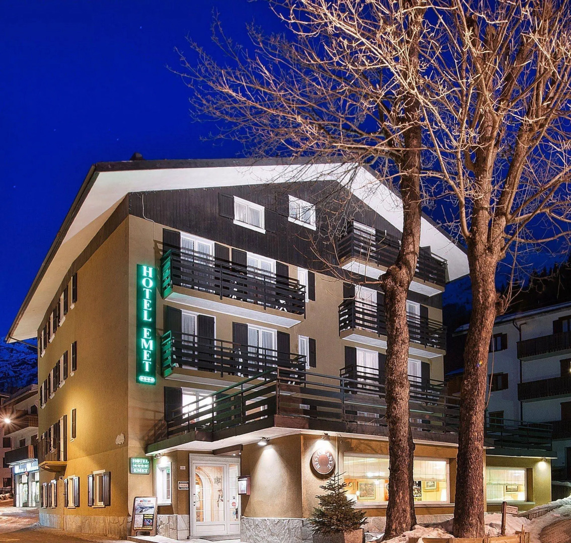 Hotel Emet