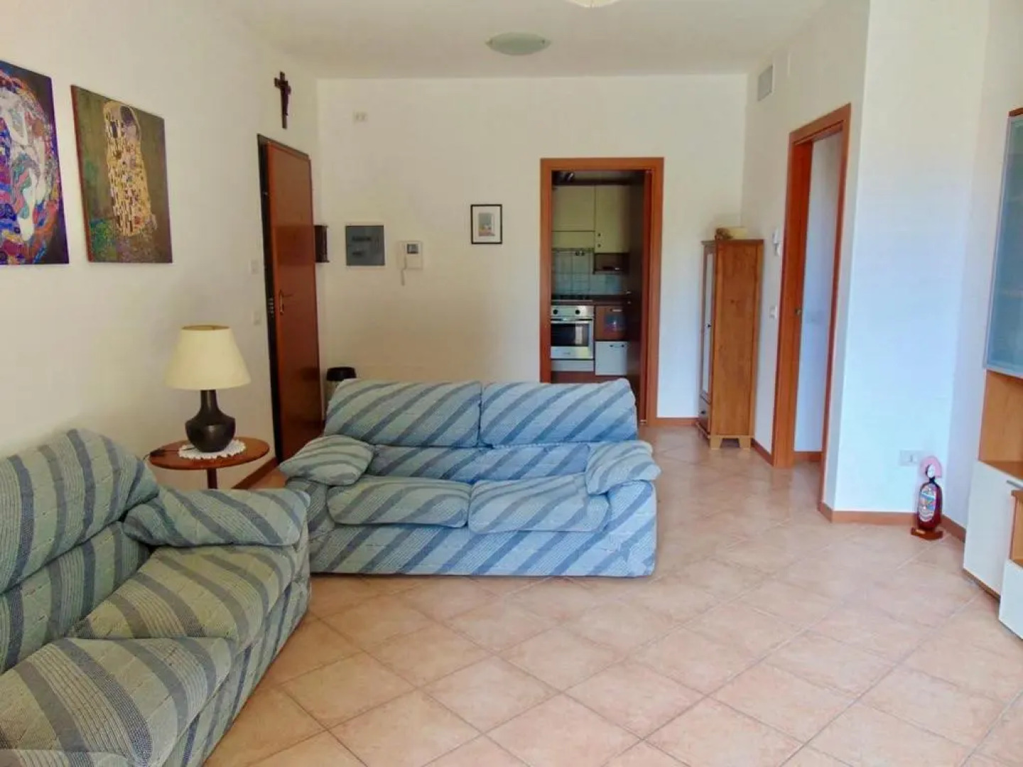 N243 - Numana, trilocale in residence con piscina