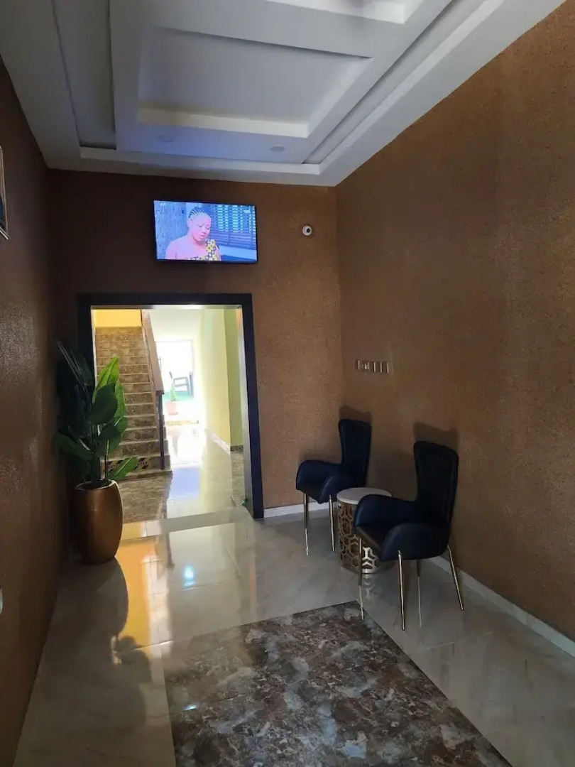The 401 Hotel and Suites Awka