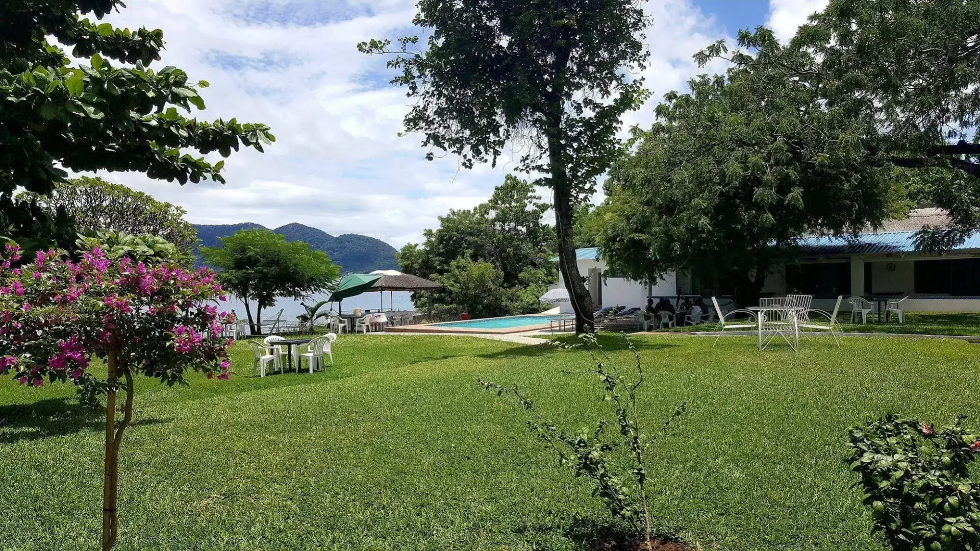 Annies Lodge Cape Maclear