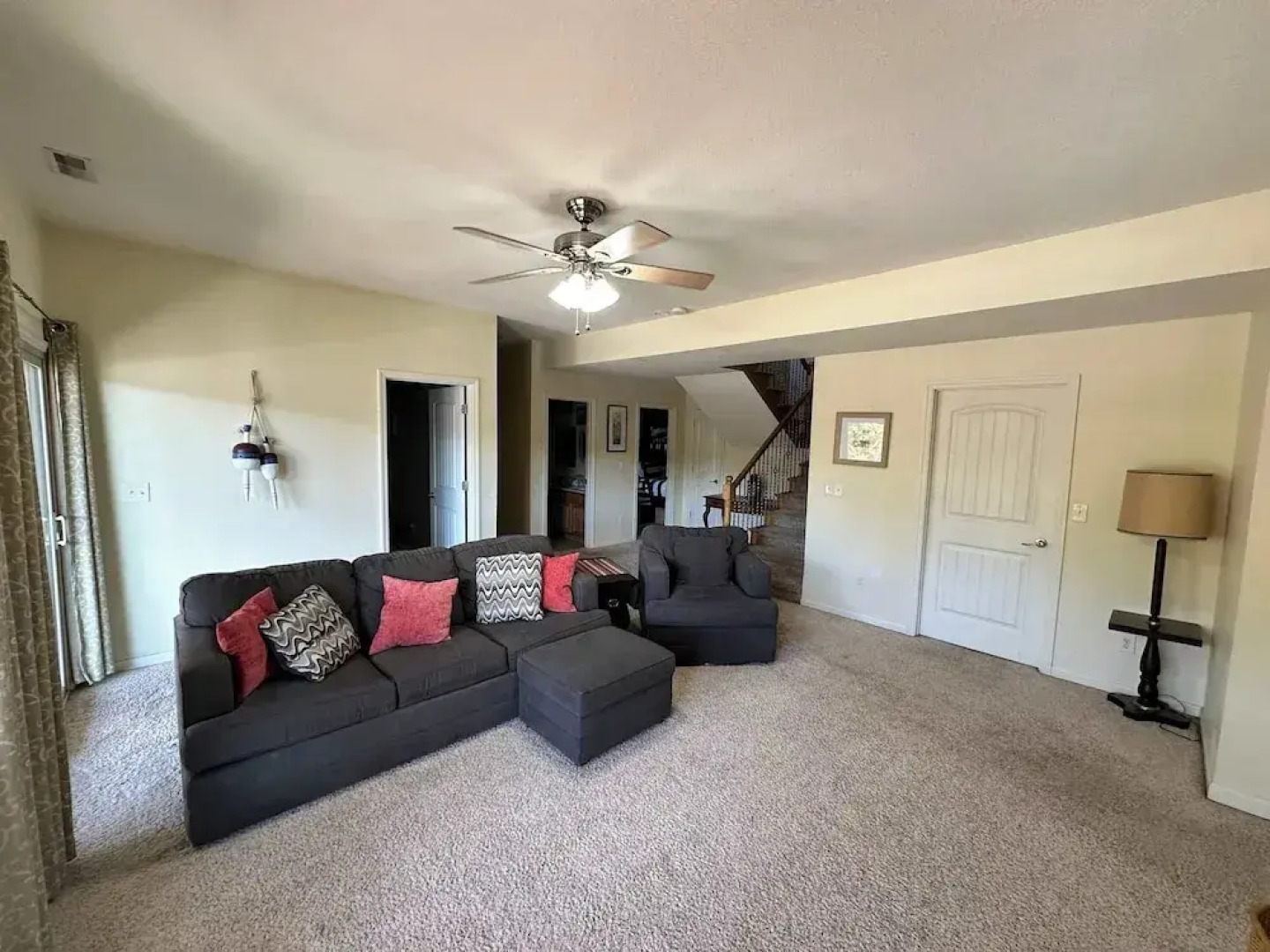 Lake It Easy - Waterfront Getaway With 7 Bedrooms!