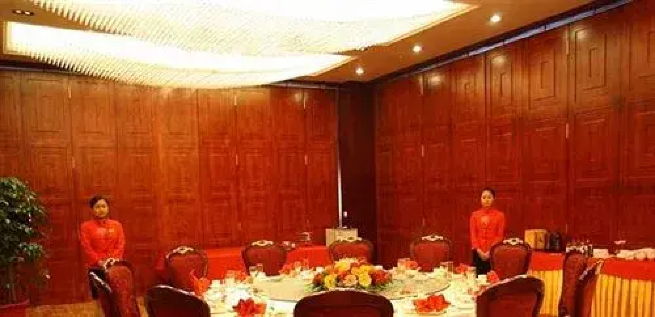 Lintong Grand Hotel - Lingcang