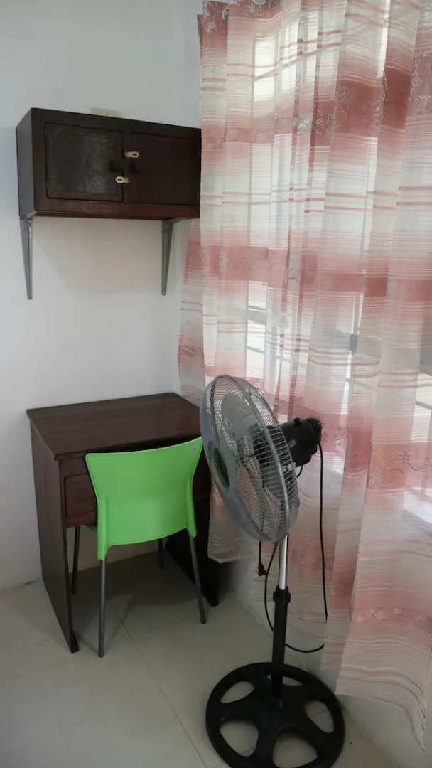 Charm Guest House - Hostel