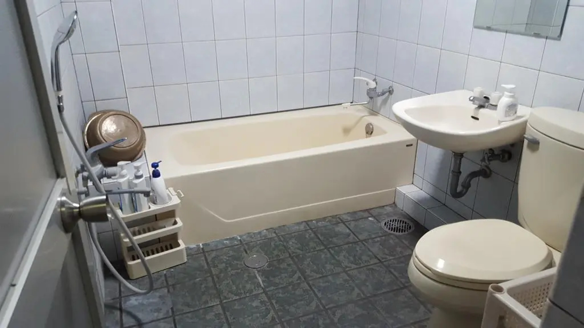 Kincho Kenshu Shisetsu