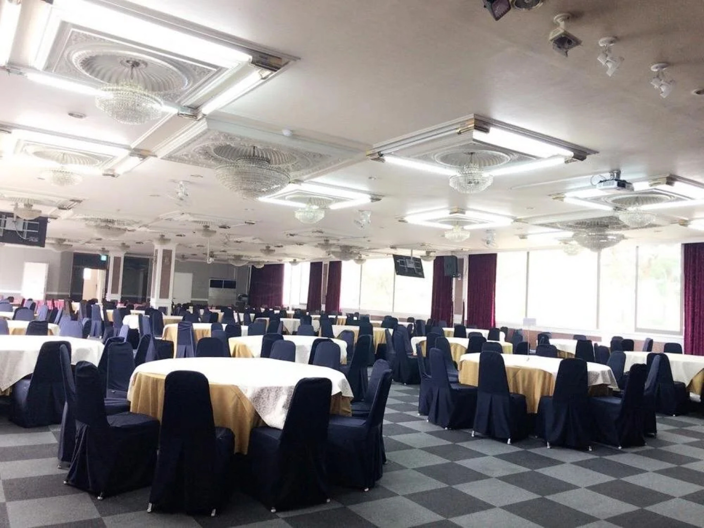 Lake Hills Songnisan Hotel