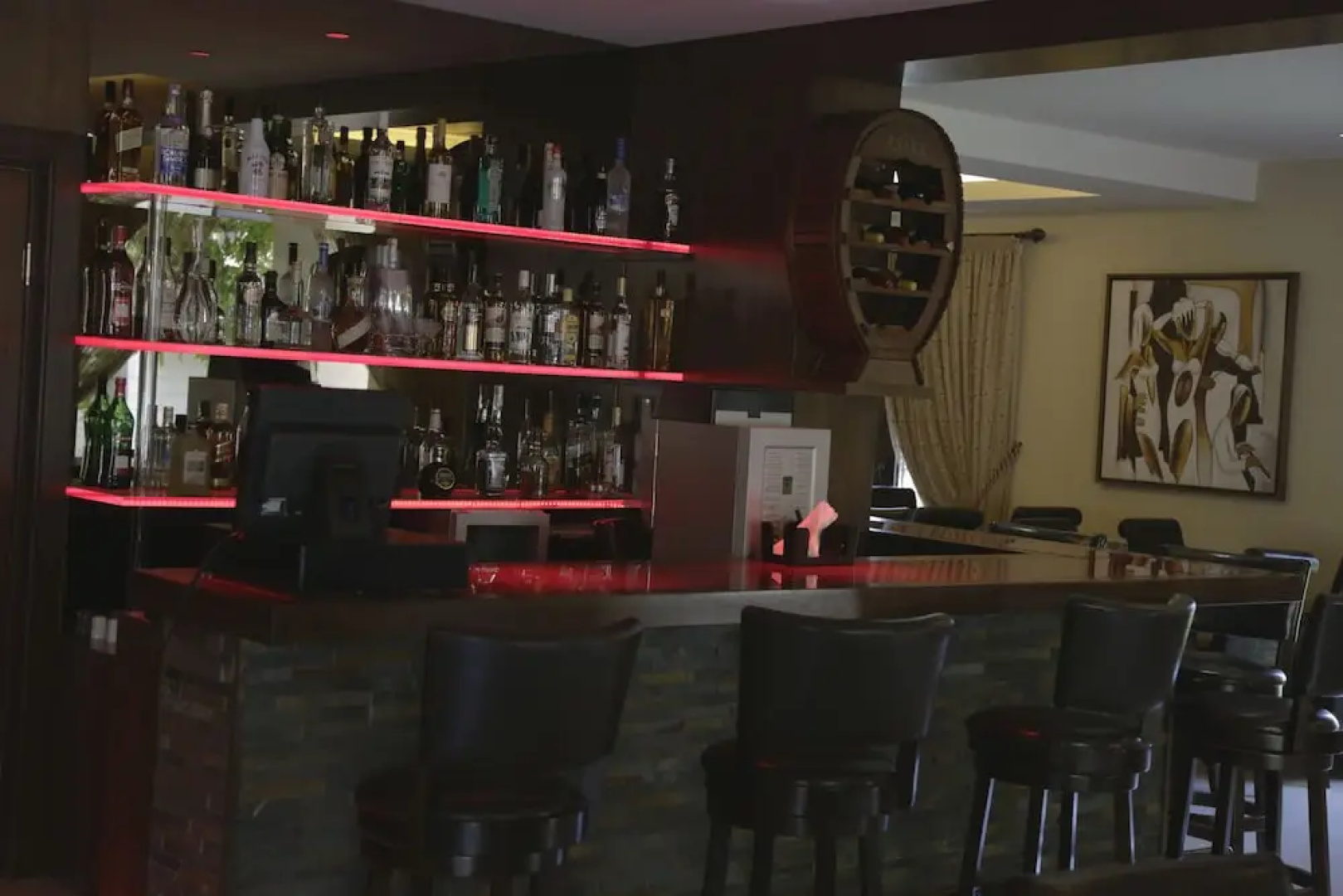 The Lodge Inn Hotel