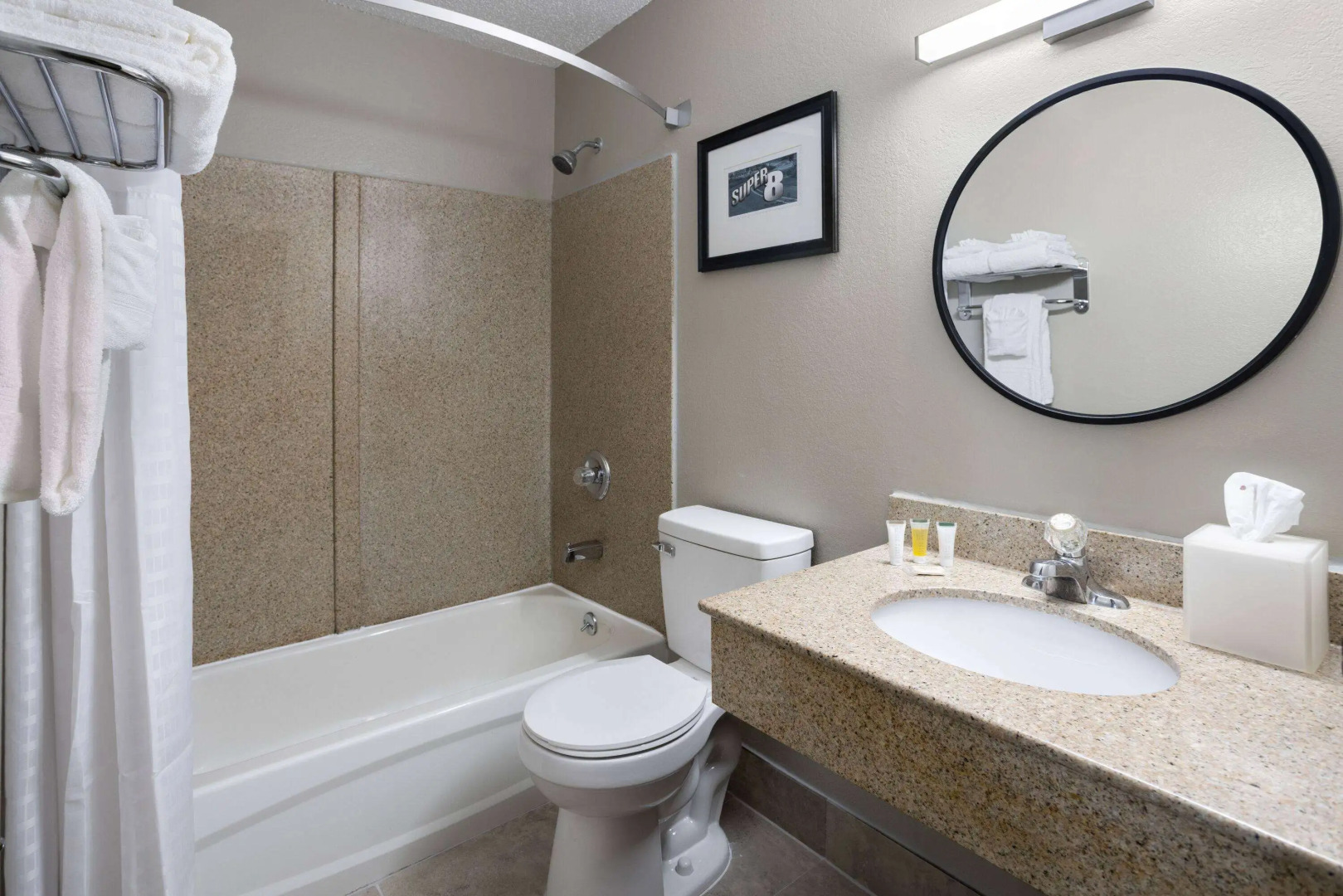 Super 8 by Wyndham St. Clairsville OH/Wheeling WV Area