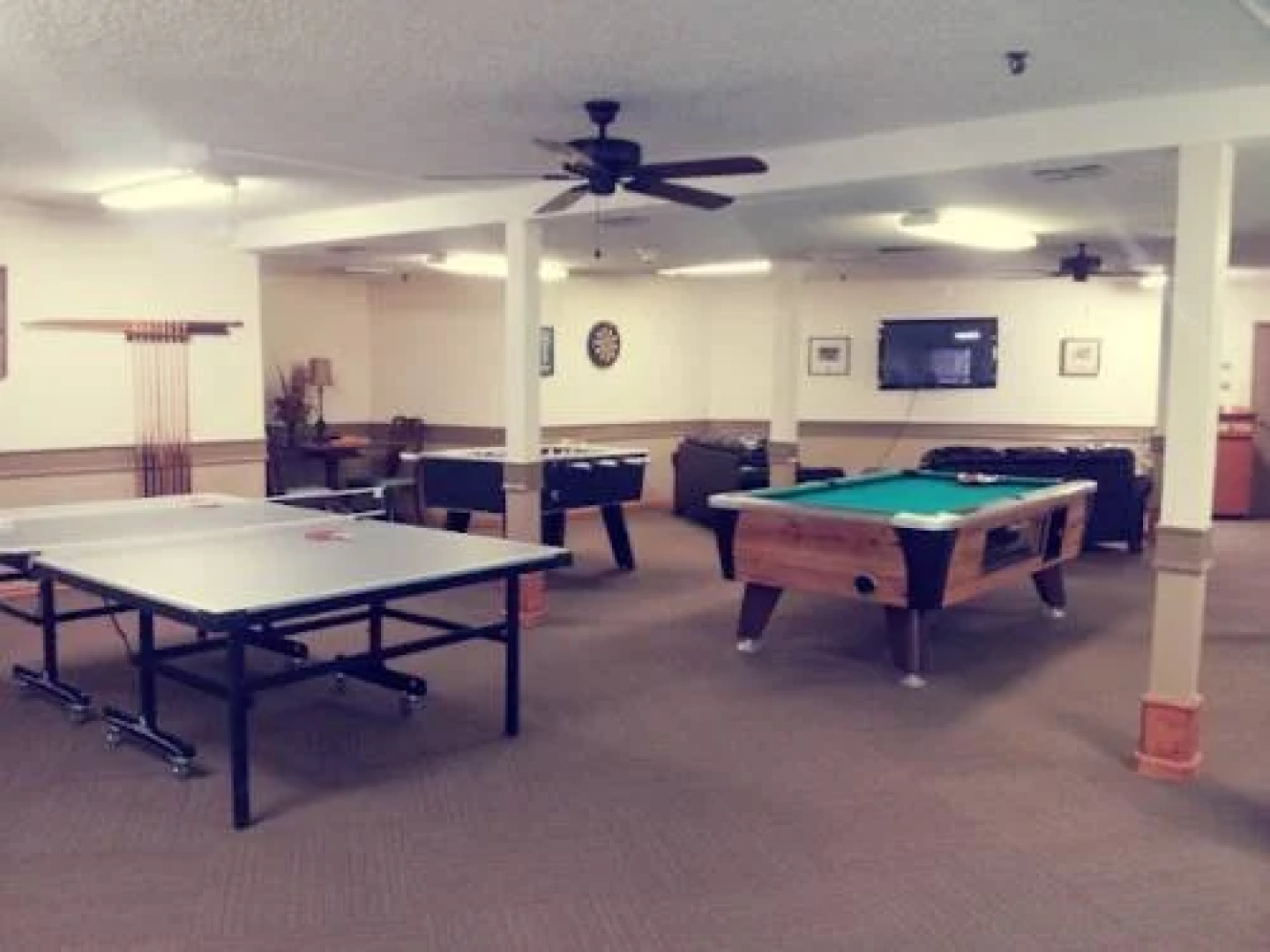 Knights Inn Pearsall