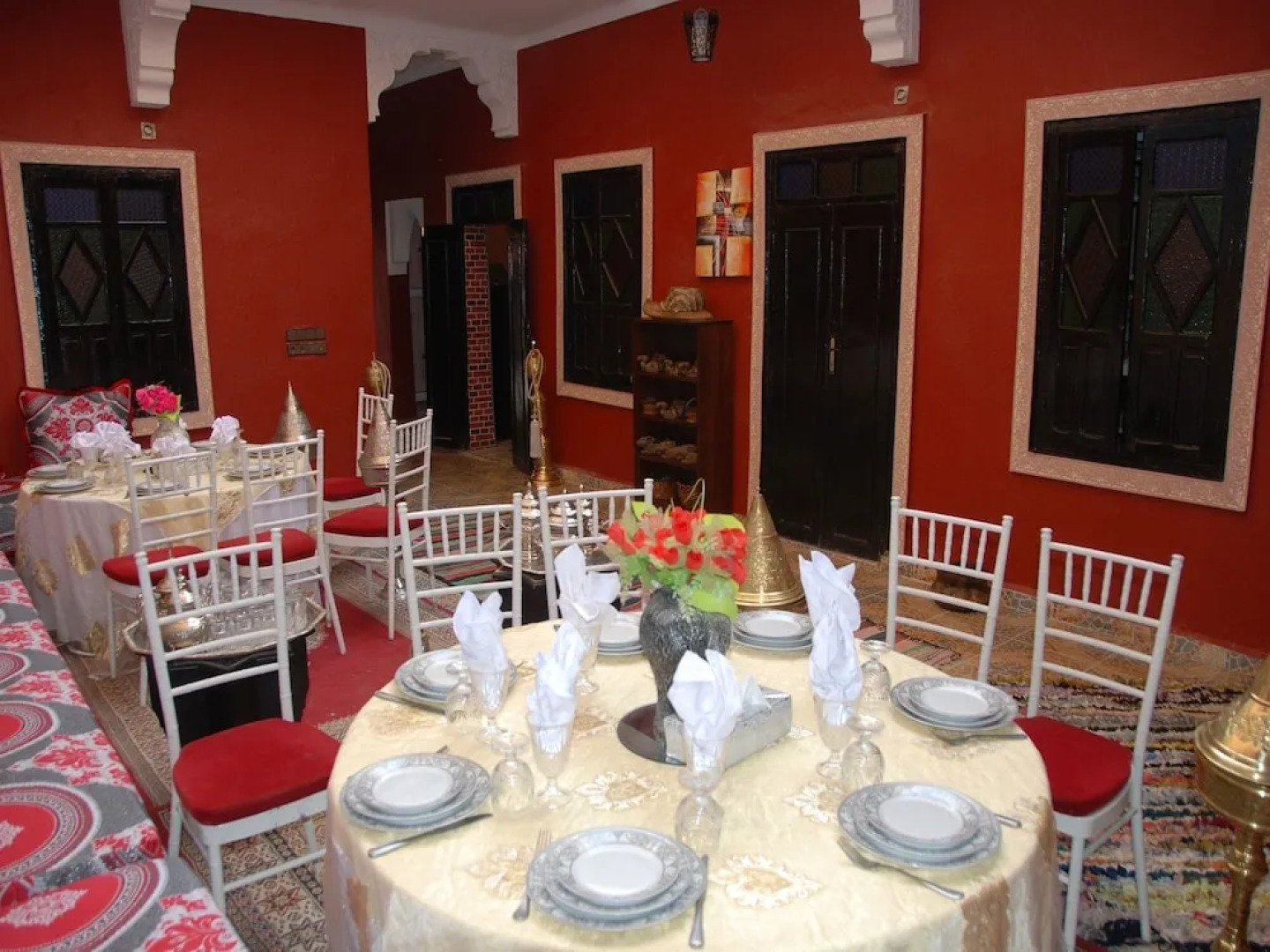 Red Castle Hostel - Backpacker