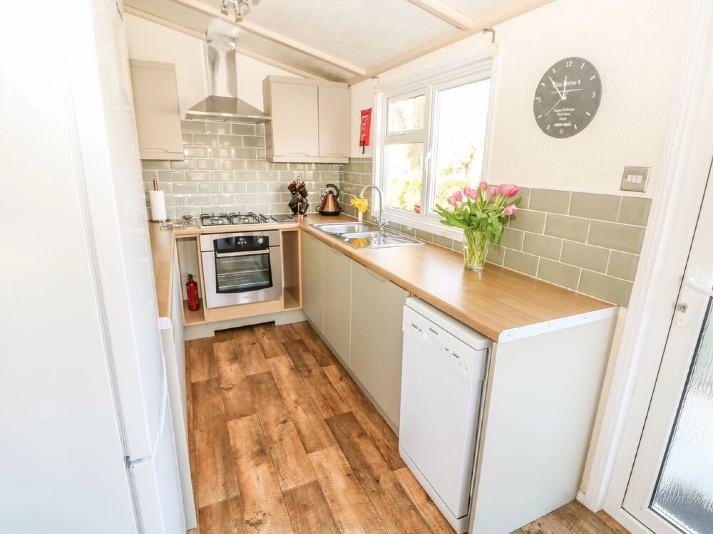 No 4 Elm Drive, Lincoln