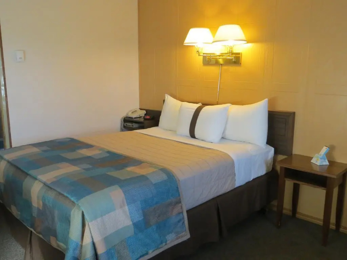 Canadas Best Value Inn