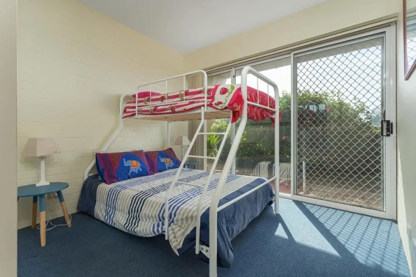 Retreat Beside The Beach - Unit Five