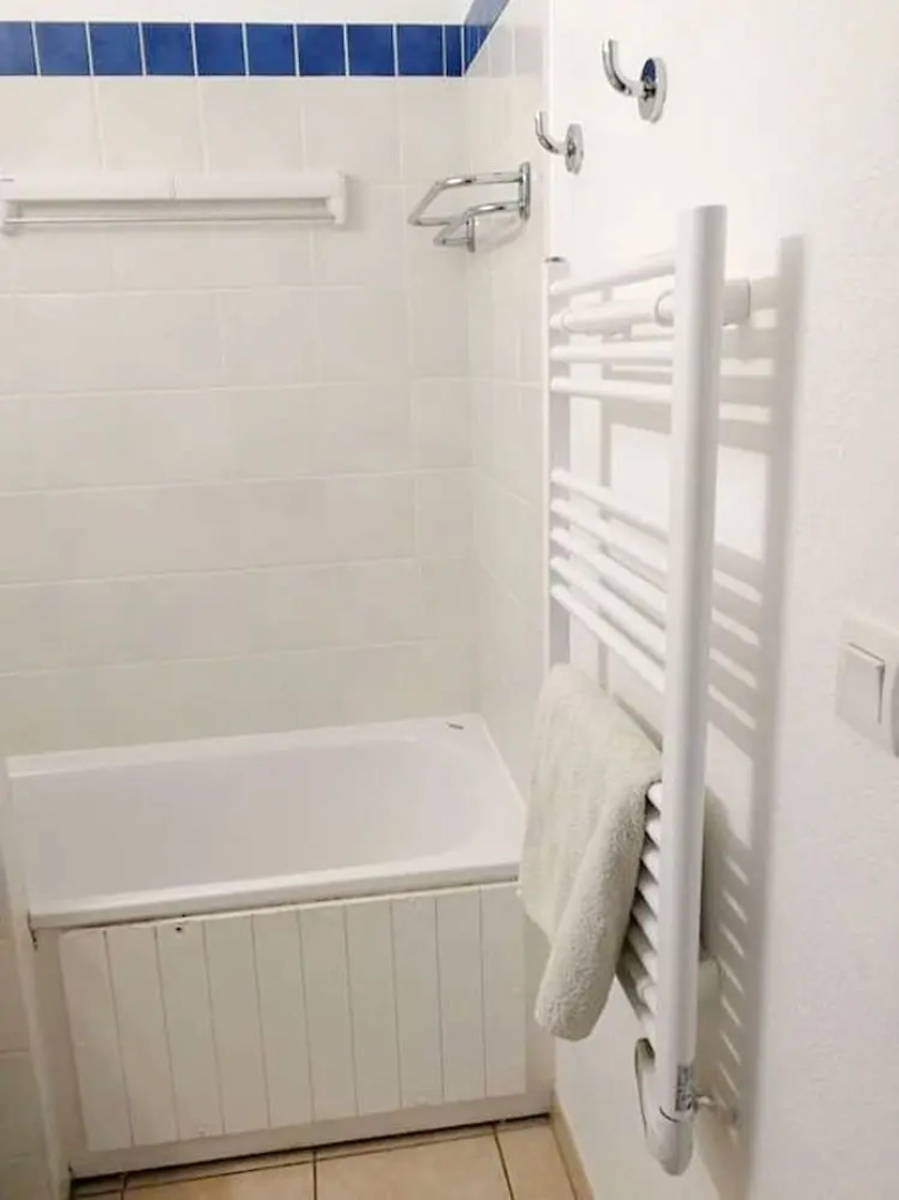 Apartment With one Bedroom in Lacanau, With Shared Pool and Furnished Terrace - 20 m From the Beach