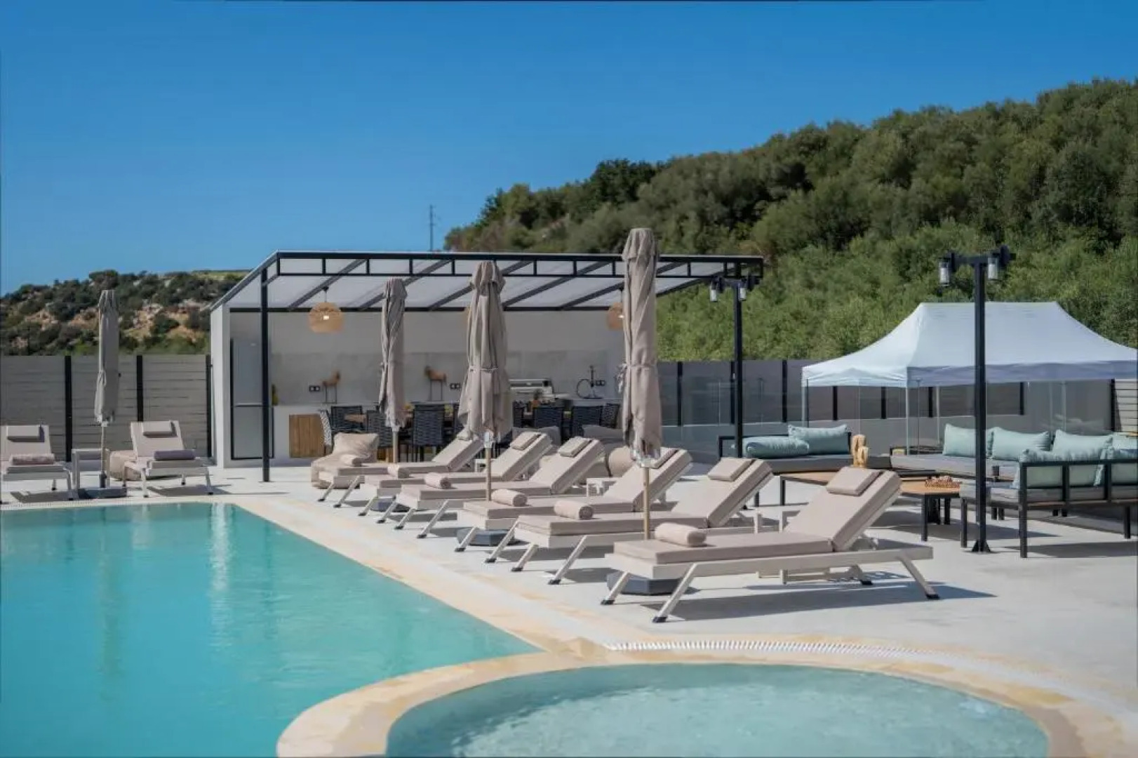 Luxurious Villa Micha Mare - 14 Bedrooms