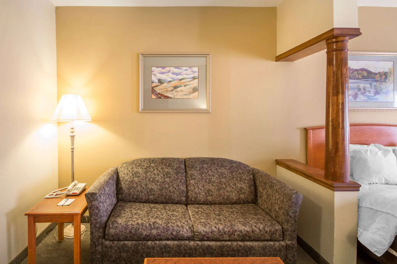 Quality Inn & Suites MidAmerica Industrial Park Area