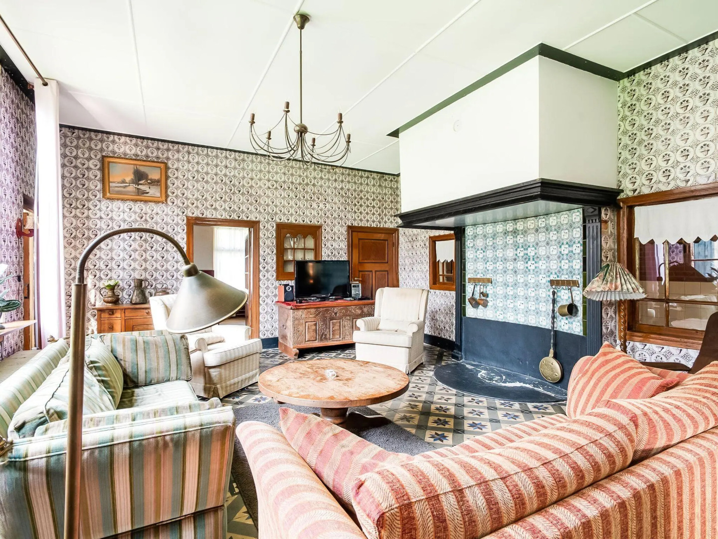 Cozy Farmhouse in Markelo with Meadow View