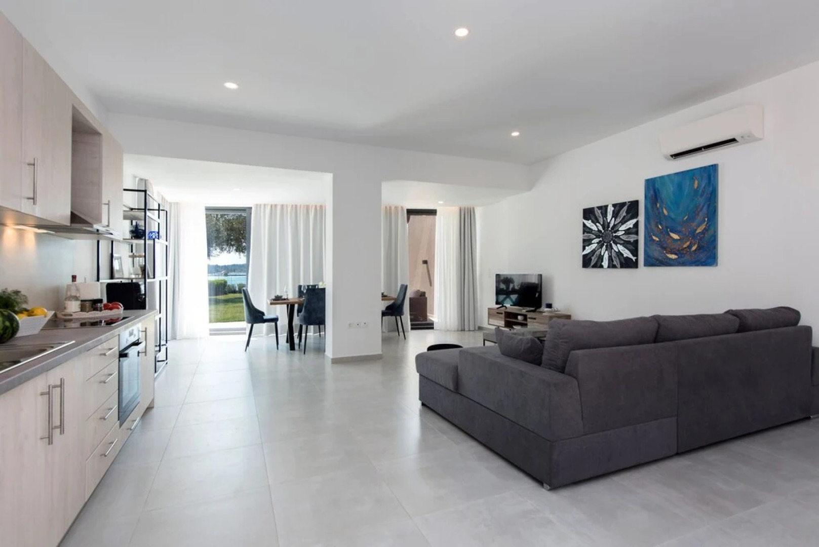 White Swan Villa by White Dream Villas