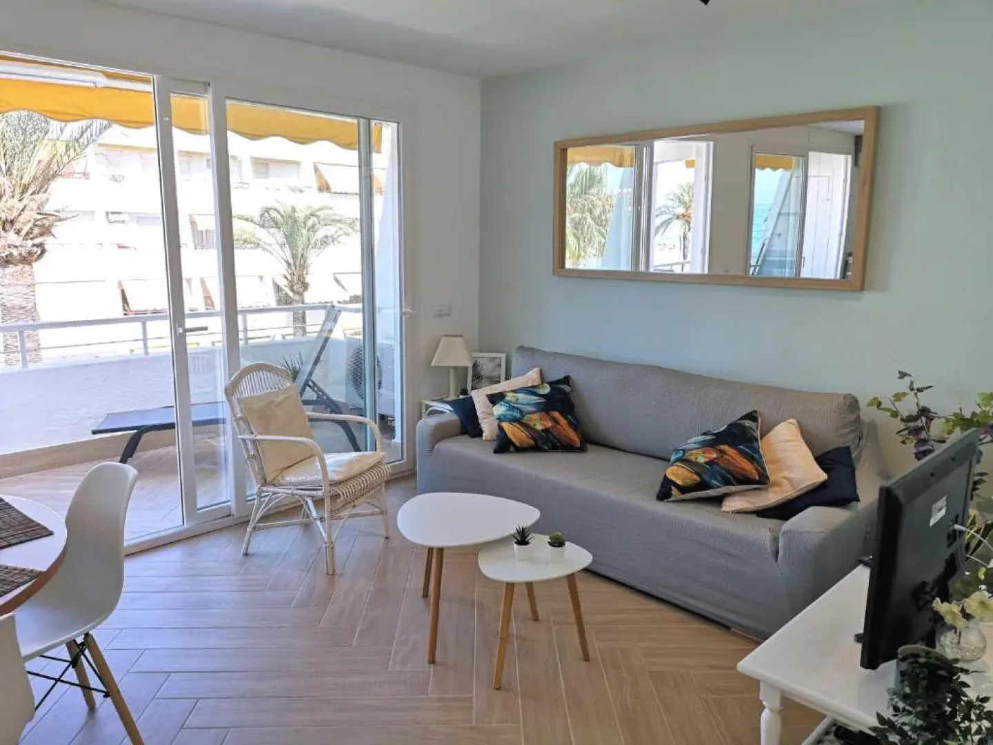 Sunny Beach View Duplex wWi-Fi Pool AC - Alojamientos La Torre